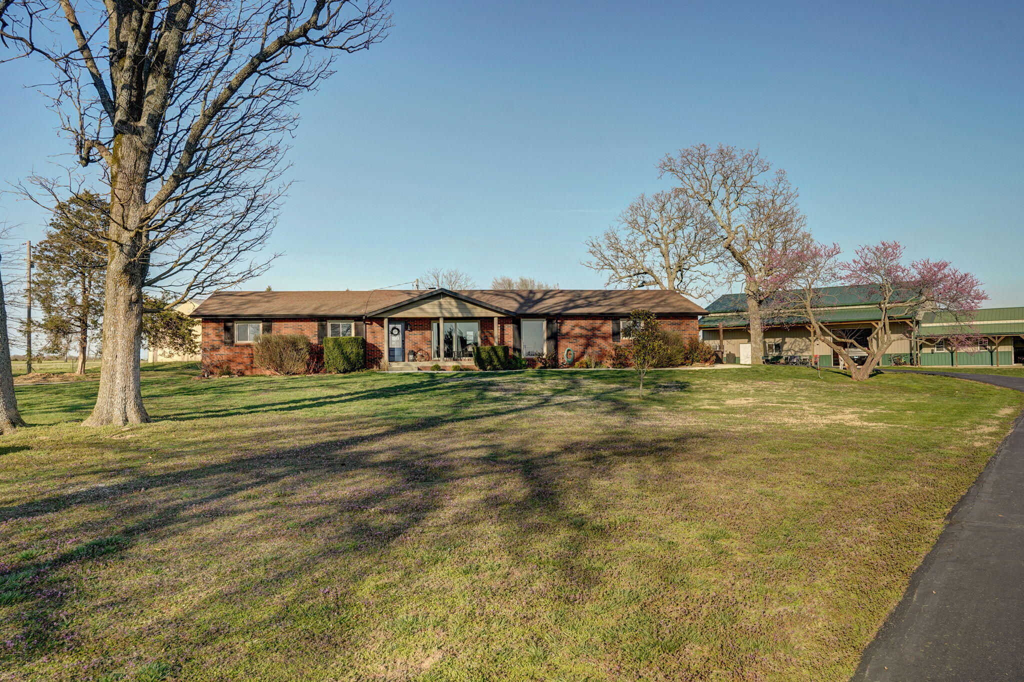 1918 Poinsetta Road Property Photo 2