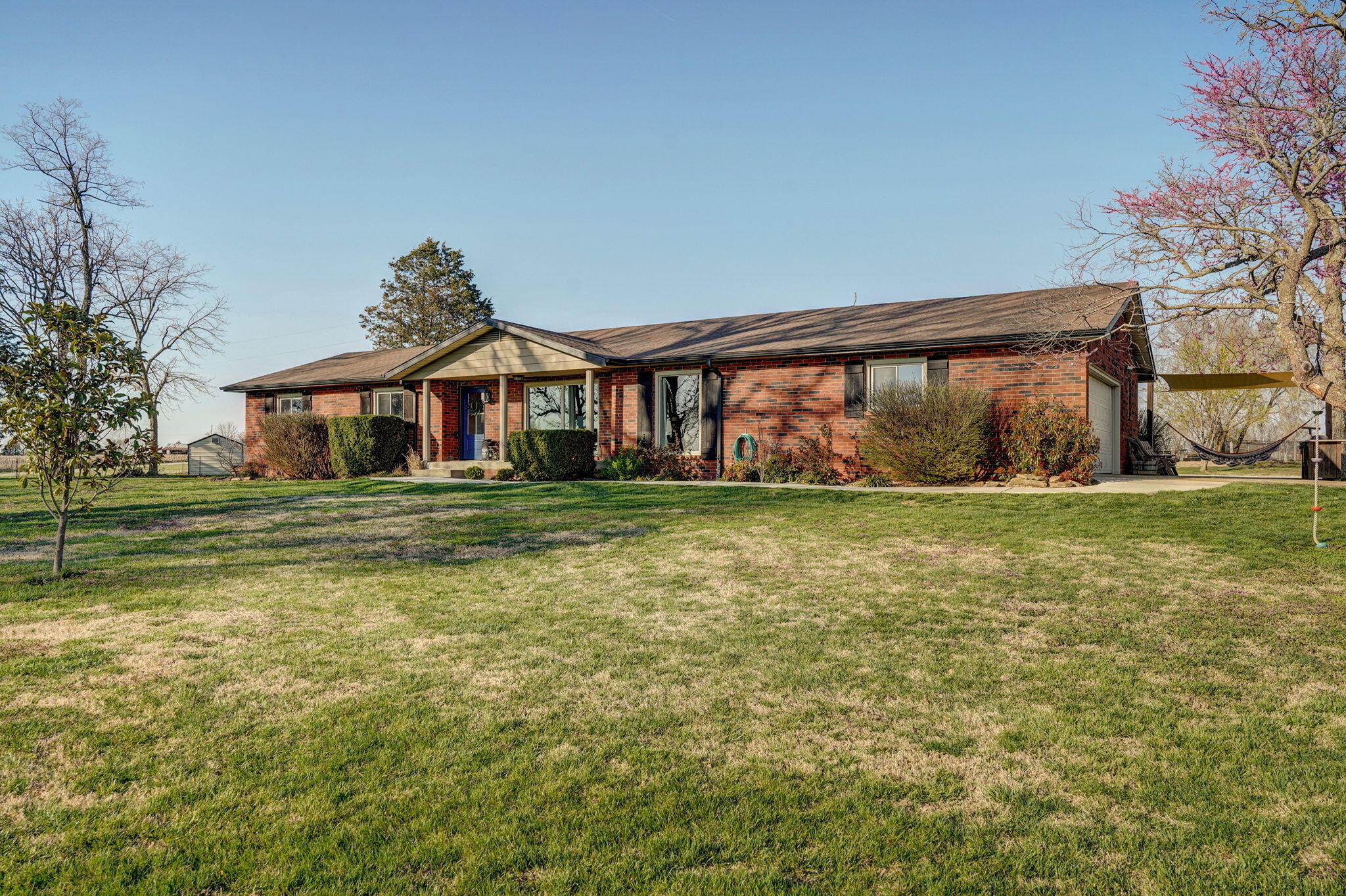 1918 Poinsetta Road Property Photo 4