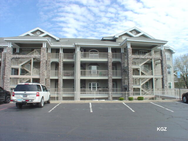200 Glory Road Property Photo 2