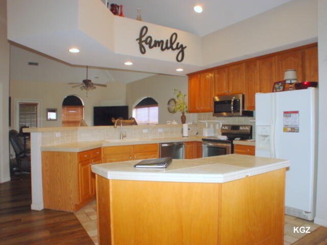 200 Glory Road Property Photo 8