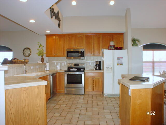 200 Glory Road Property Photo 9