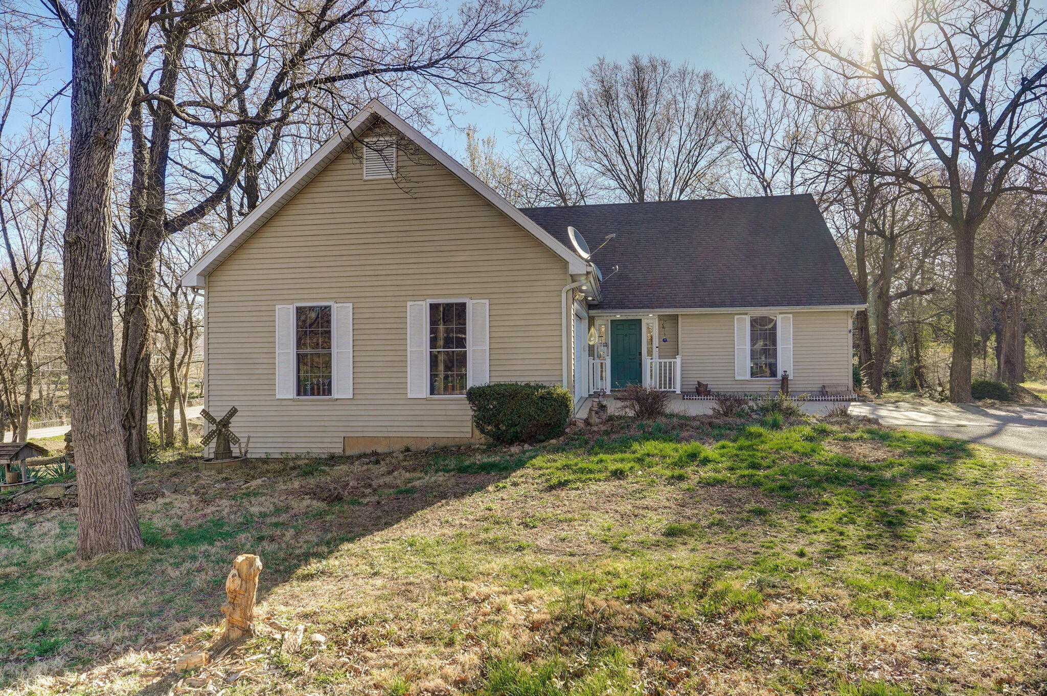104 Allen Street Property Photo 2