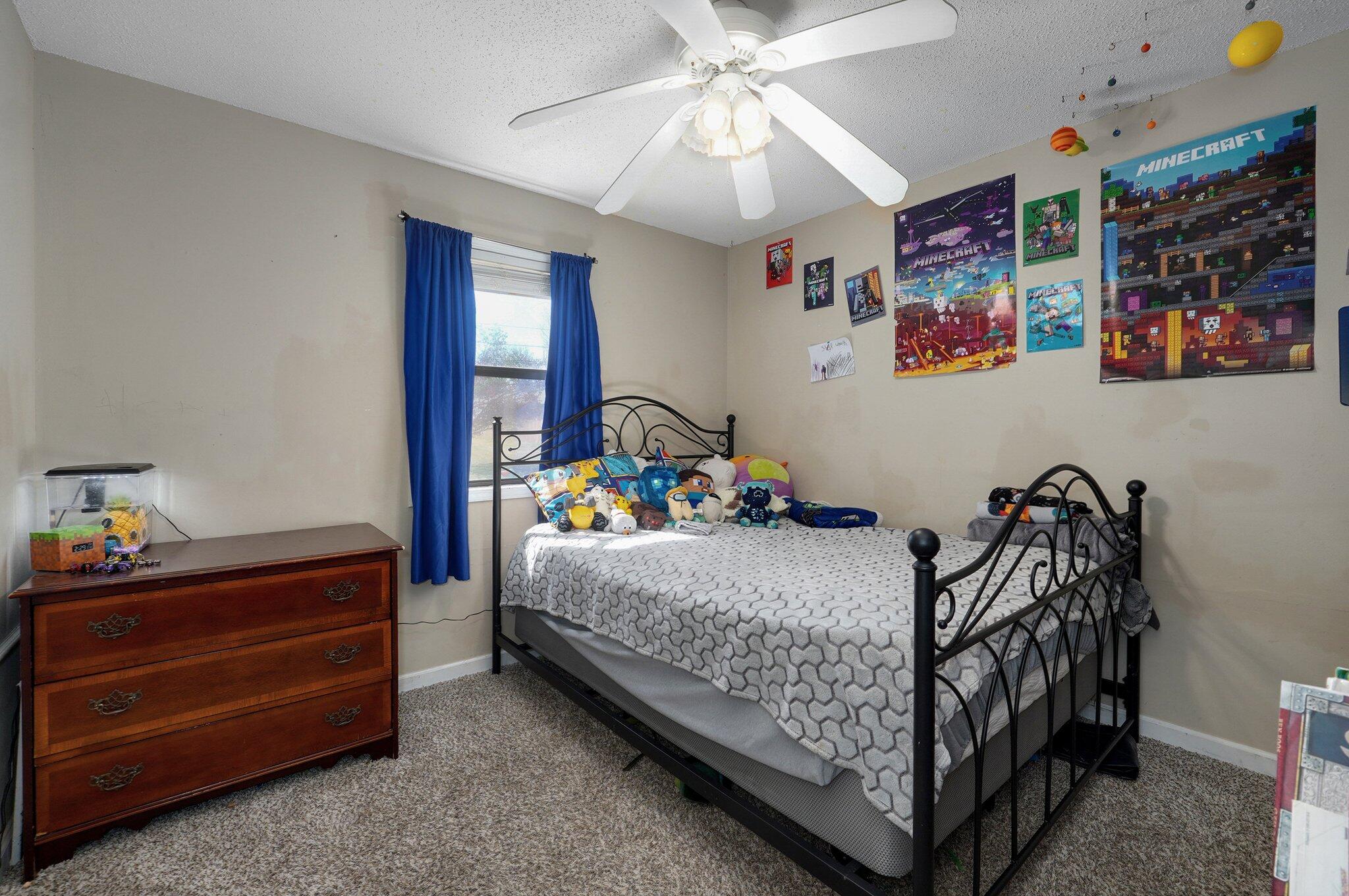 405 East Lynn Street Property Photo 16