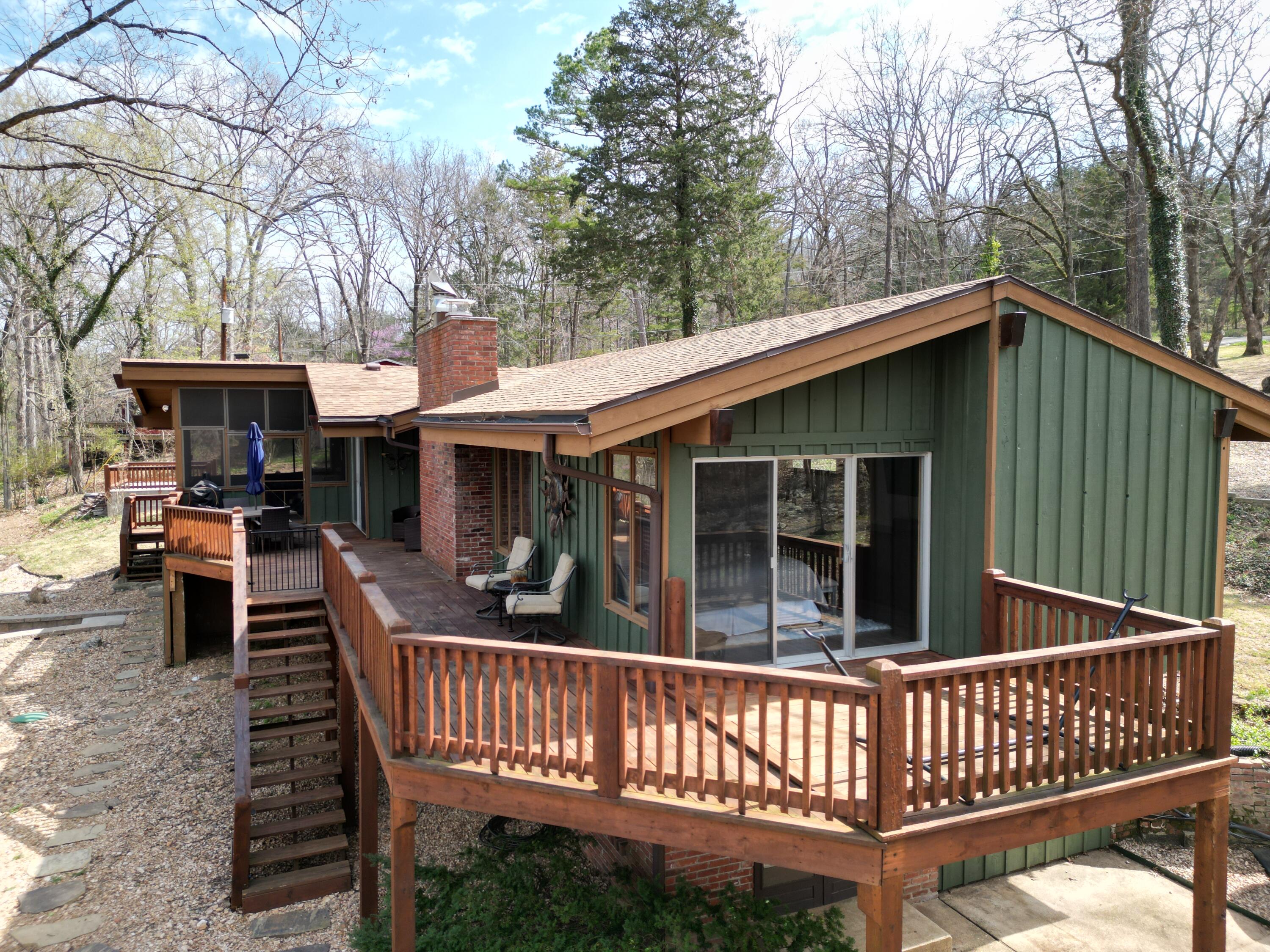 24275 Green Shores Drive Property Photo 5