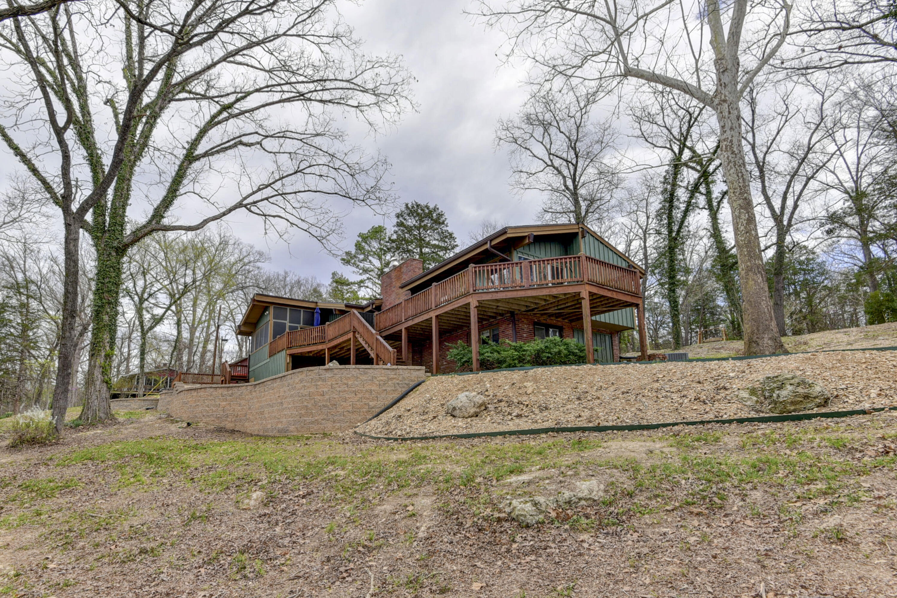 24275 Green Shores Drive Property Photo 9