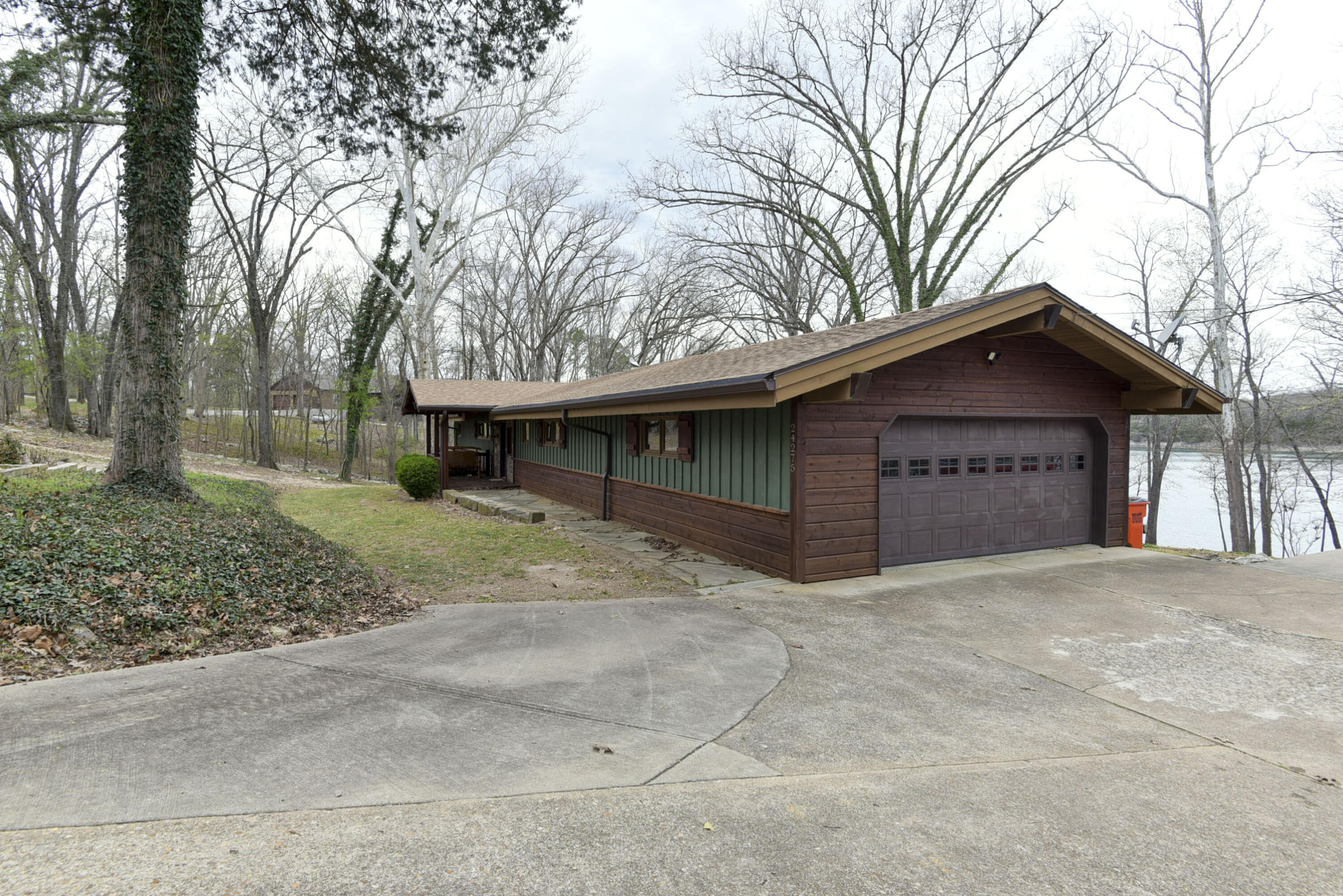 24275 Green Shores Drive Property Photo 57