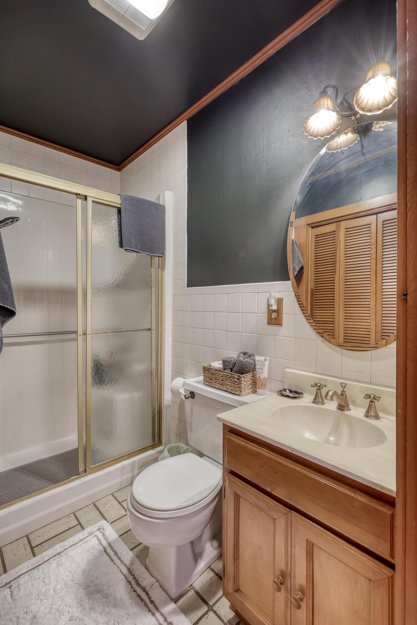 2736 East 15th Property Photo 37