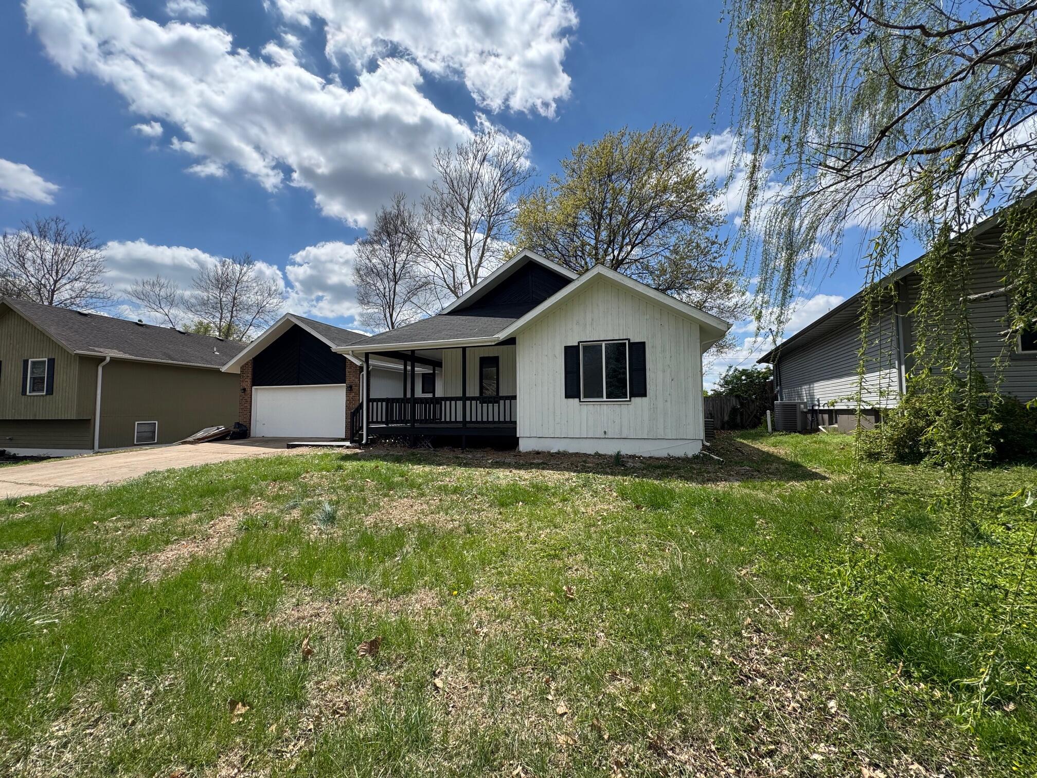 2145 South Todd Avenue Property Photo 3