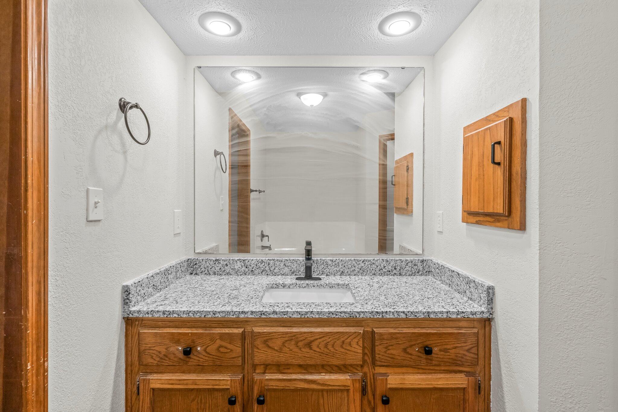 2145 South Todd Avenue Property Photo 19