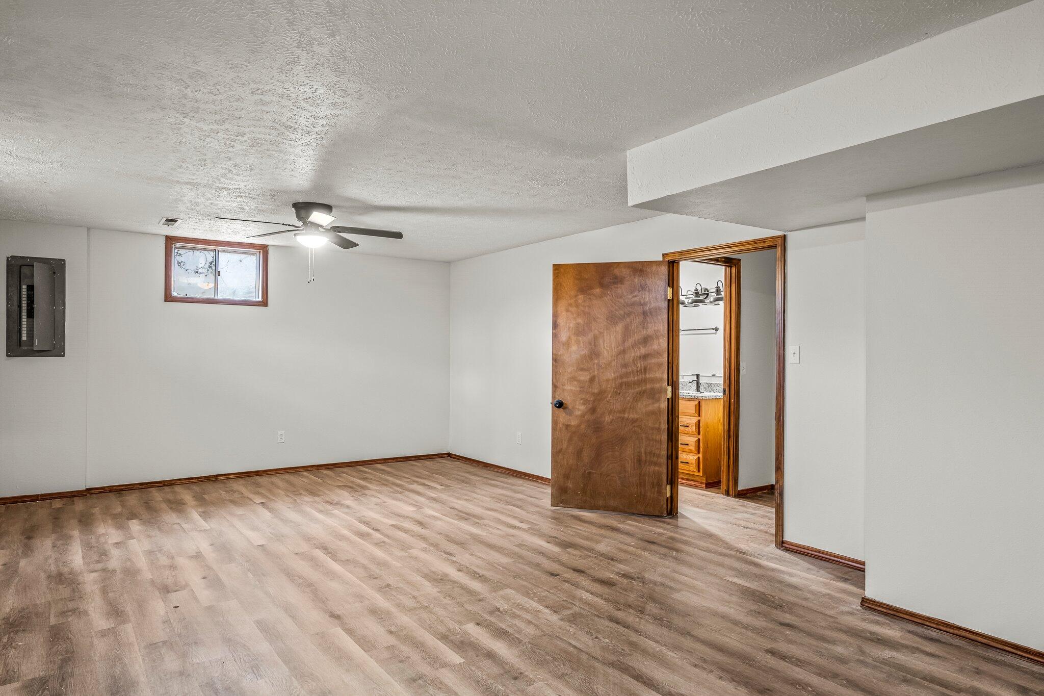 2145 South Todd Avenue Property Photo 29