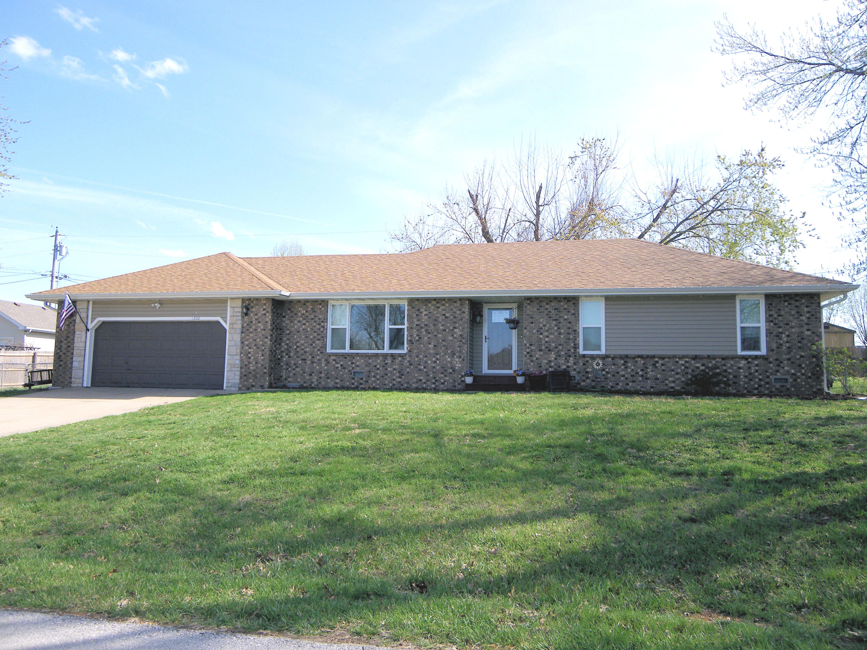1300 East Rainey Street Property Photo 1