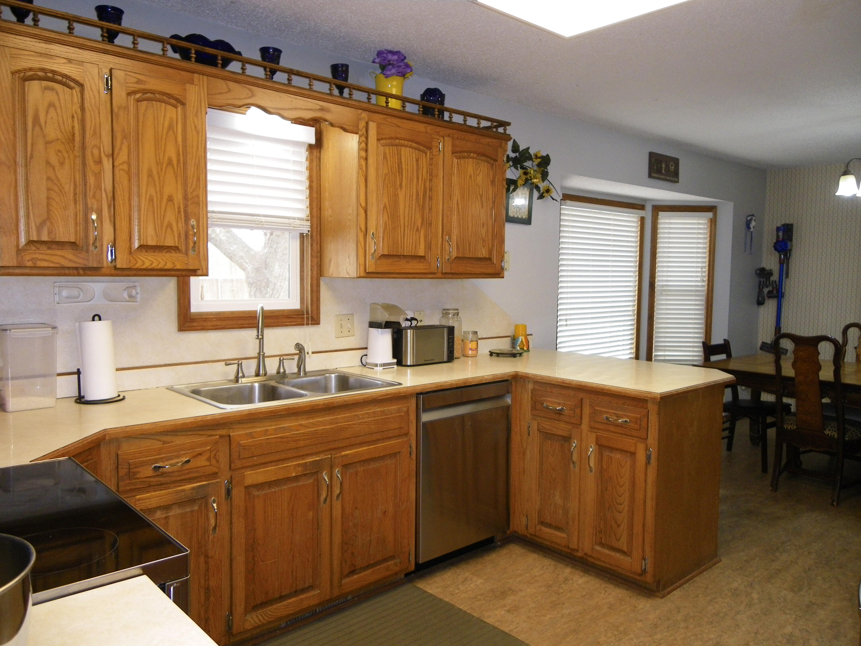 1300 East Rainey Street Property Photo 17