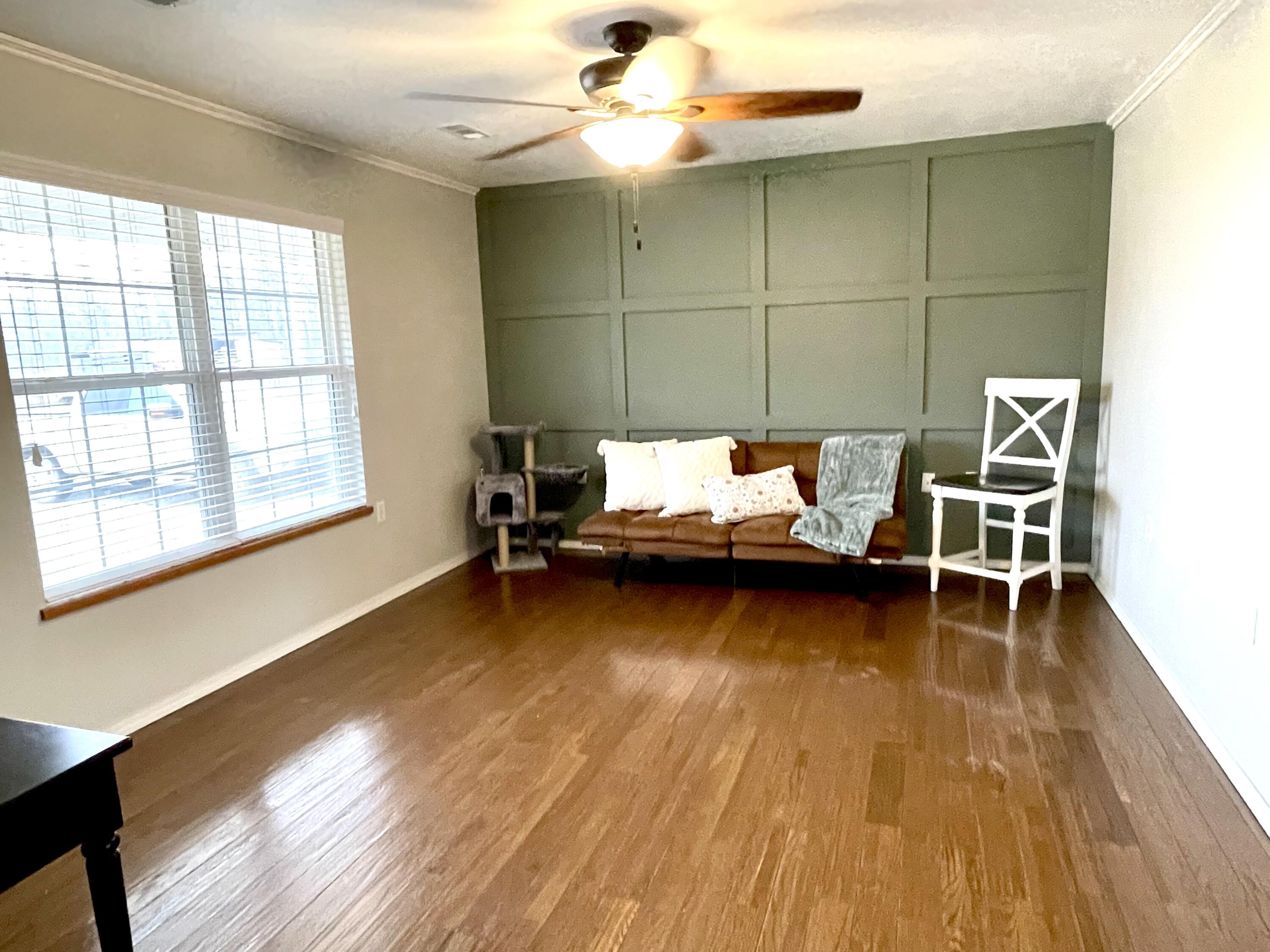 10743 Farm Road 2030 Property Photo 9