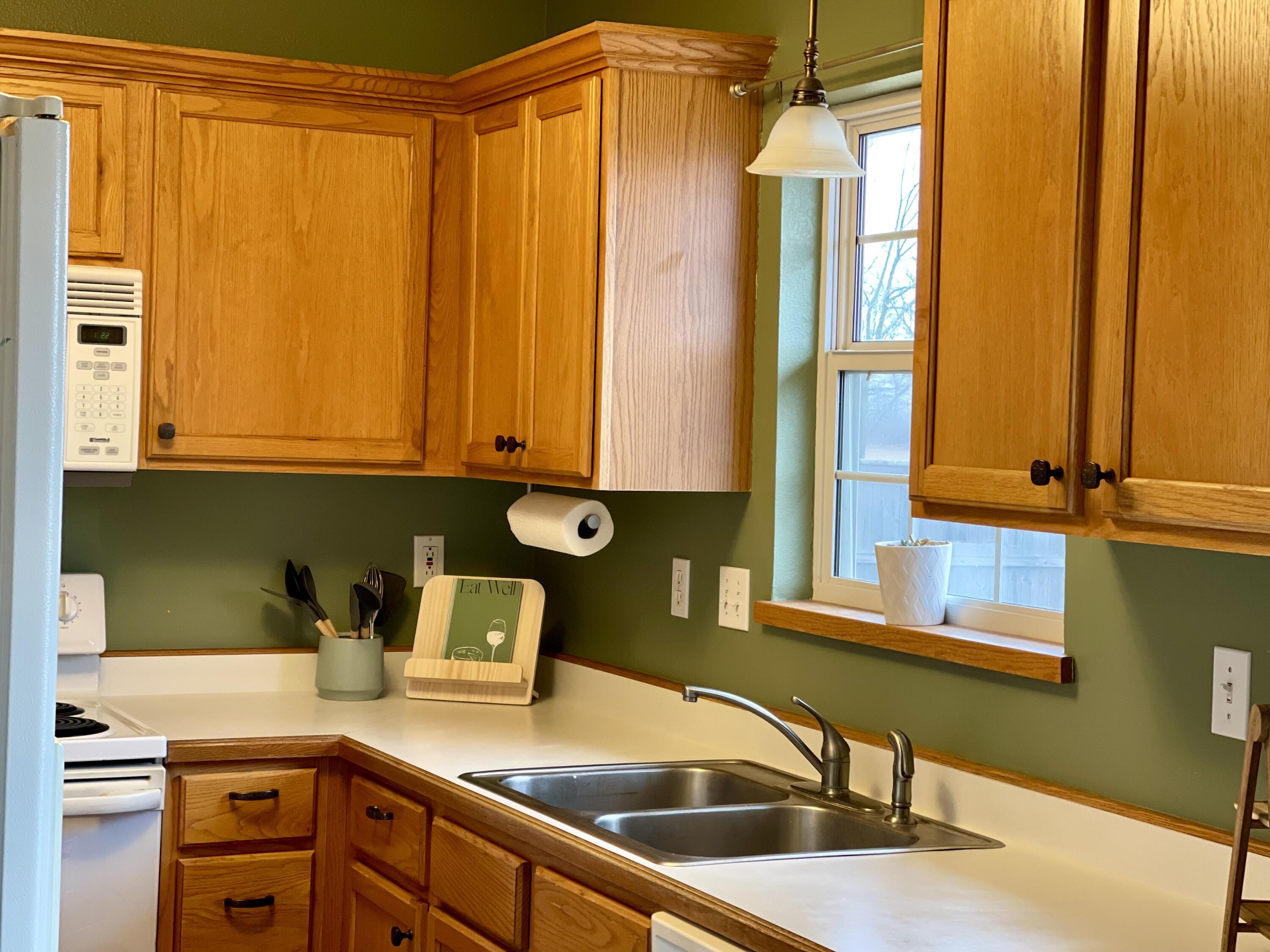 10743 Farm Road 2030 Property Photo 14