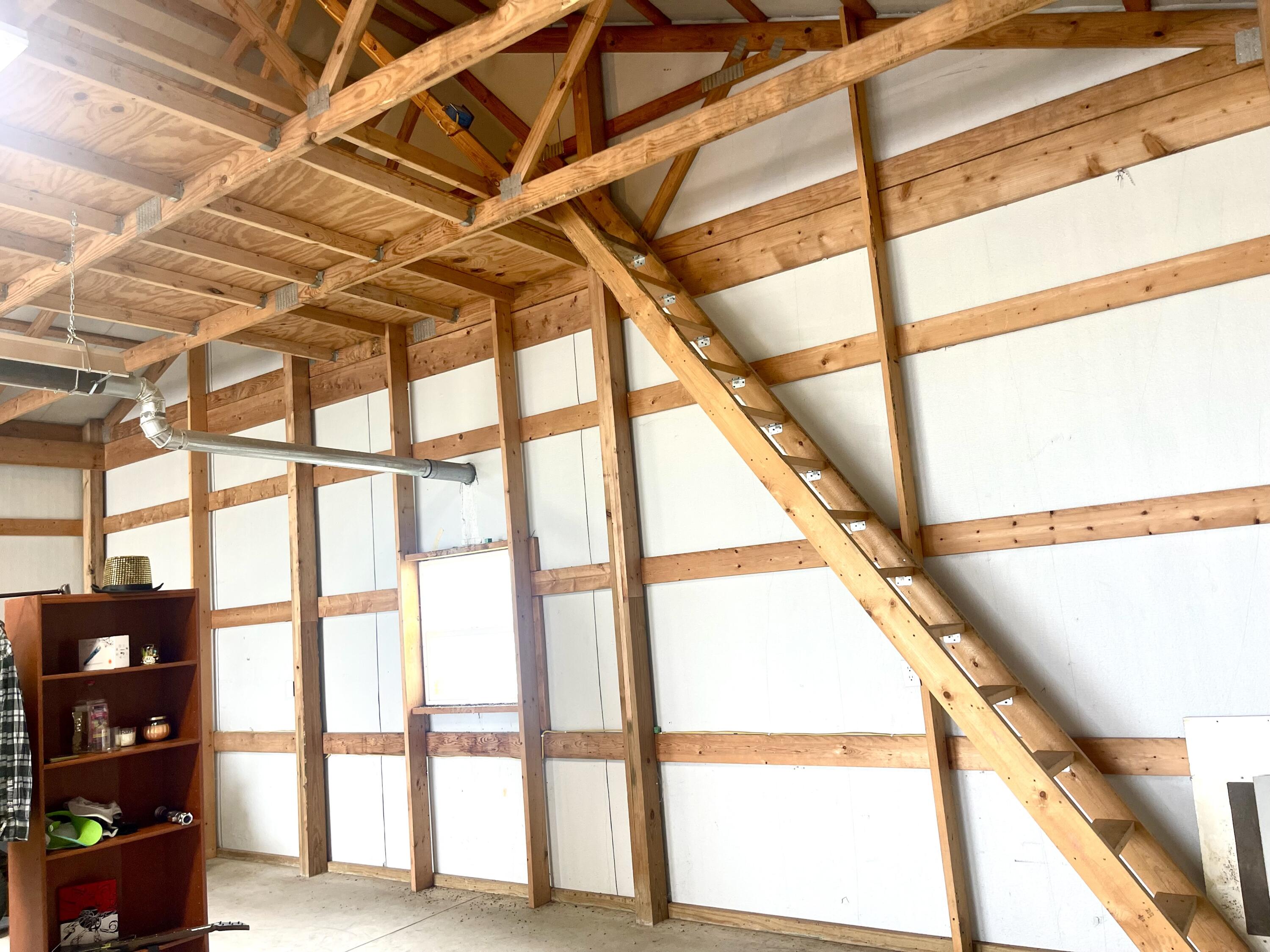 10743 Farm Road 2030 Property Photo 35