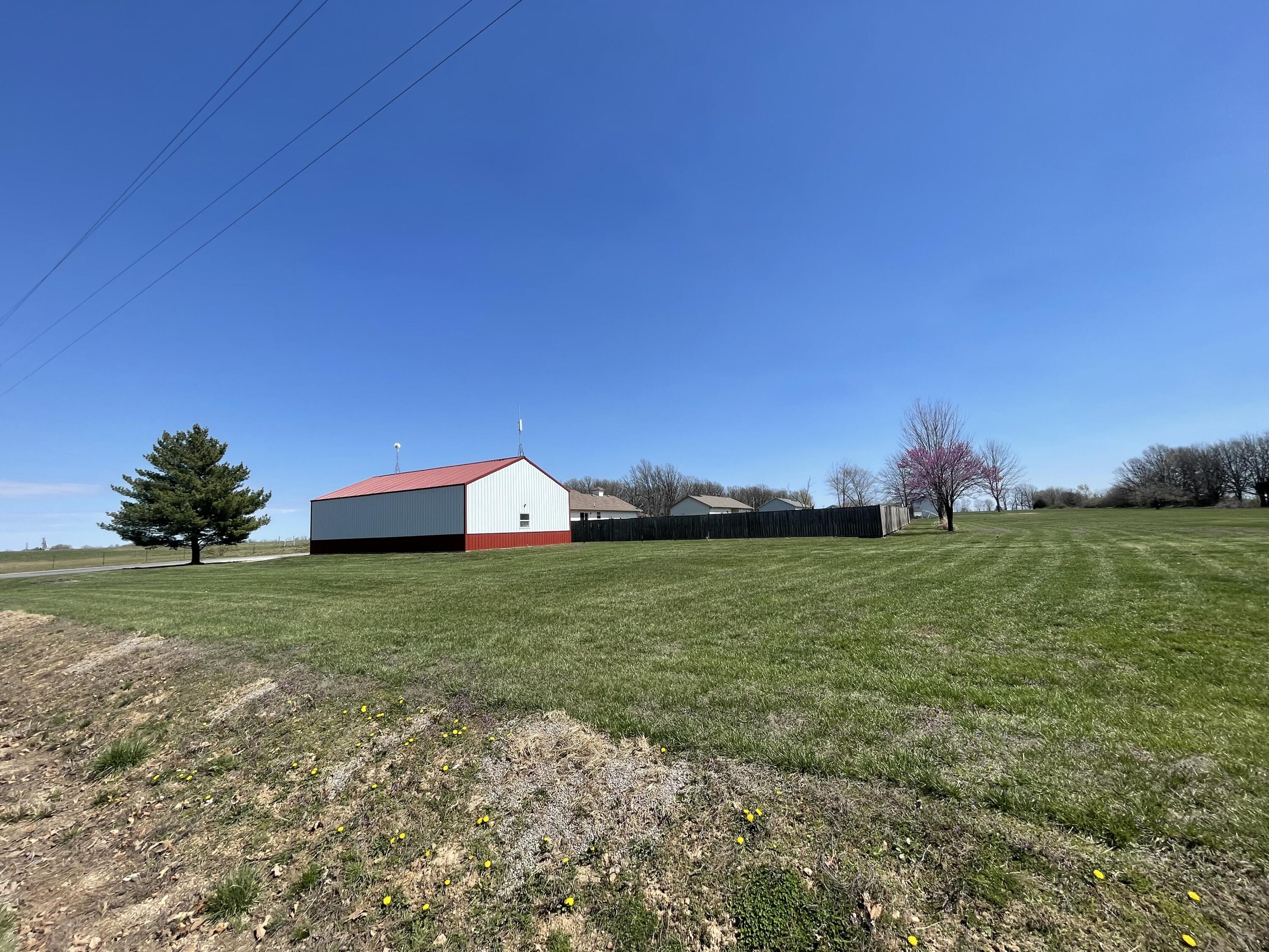 10743 Farm Road 2030 Property Photo 38