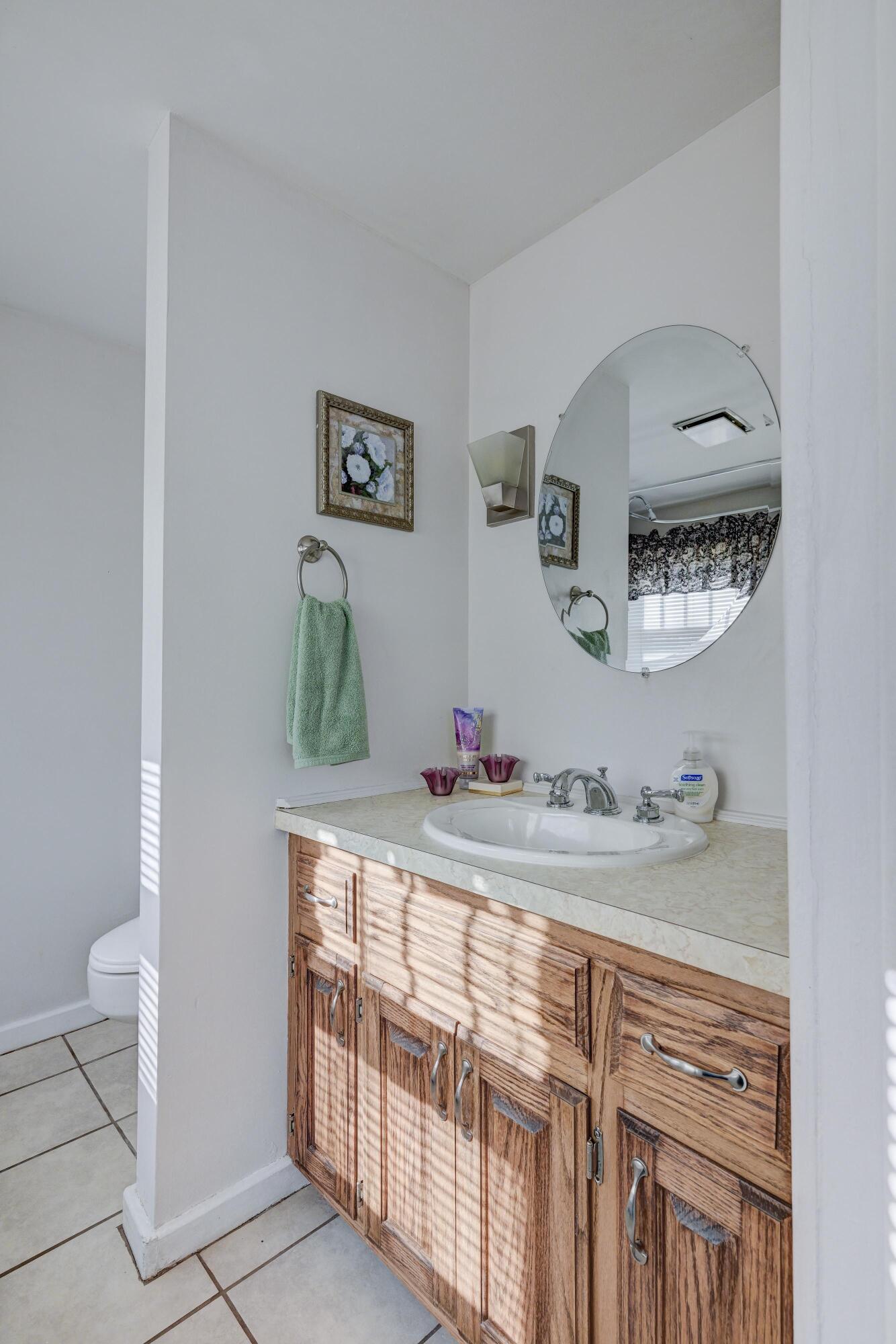 215 East Mckinney Street Property Photo 21