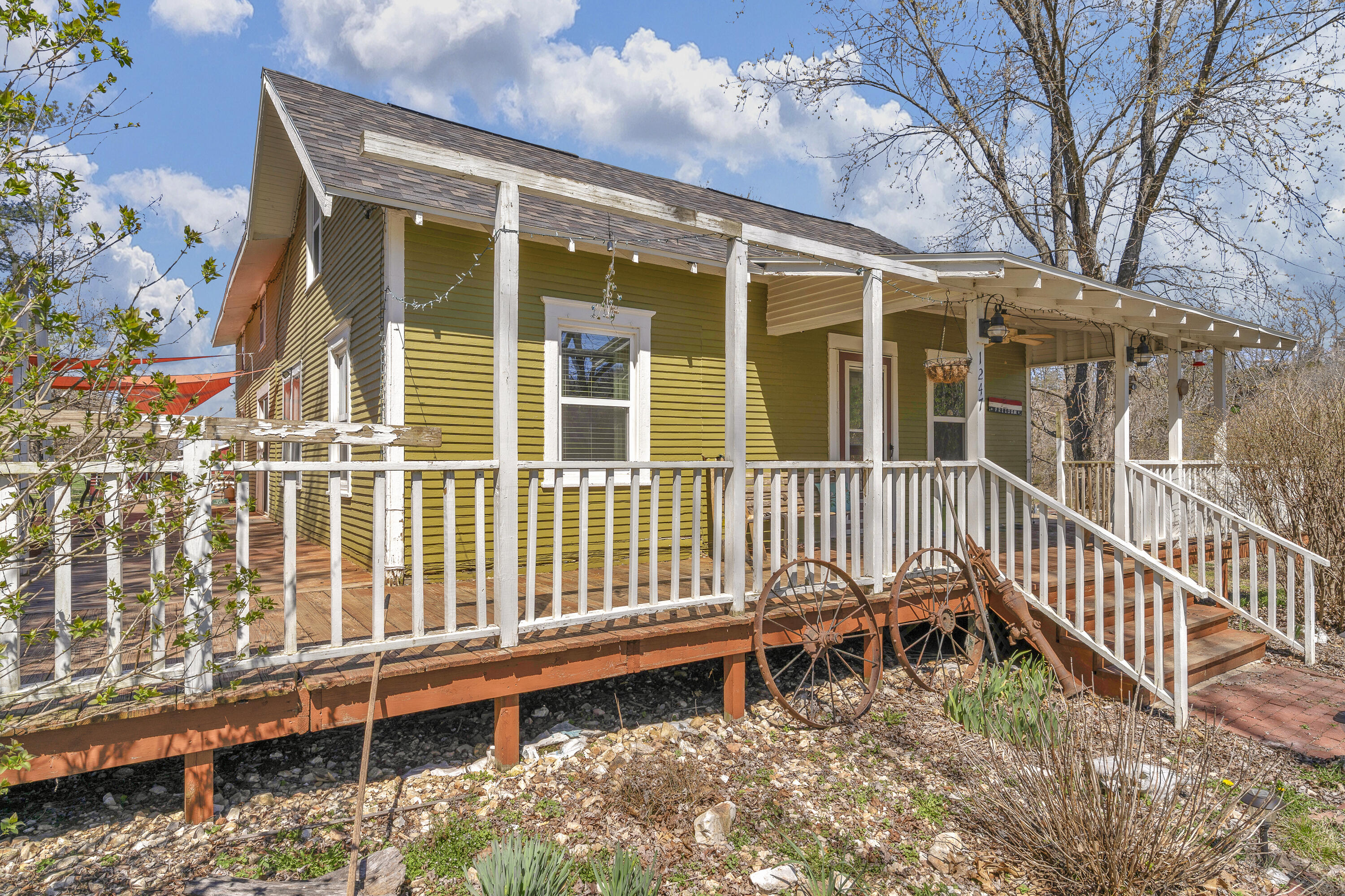 1247 Buckeye Road Property Photo 3