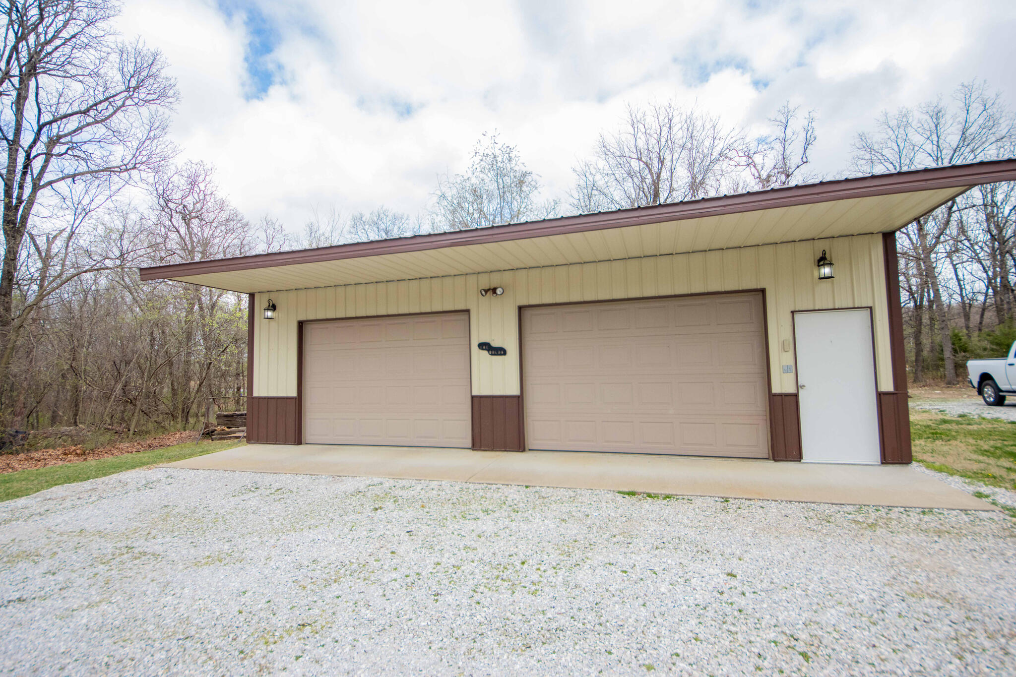 21247 State Hwy 97 Property Photo 5