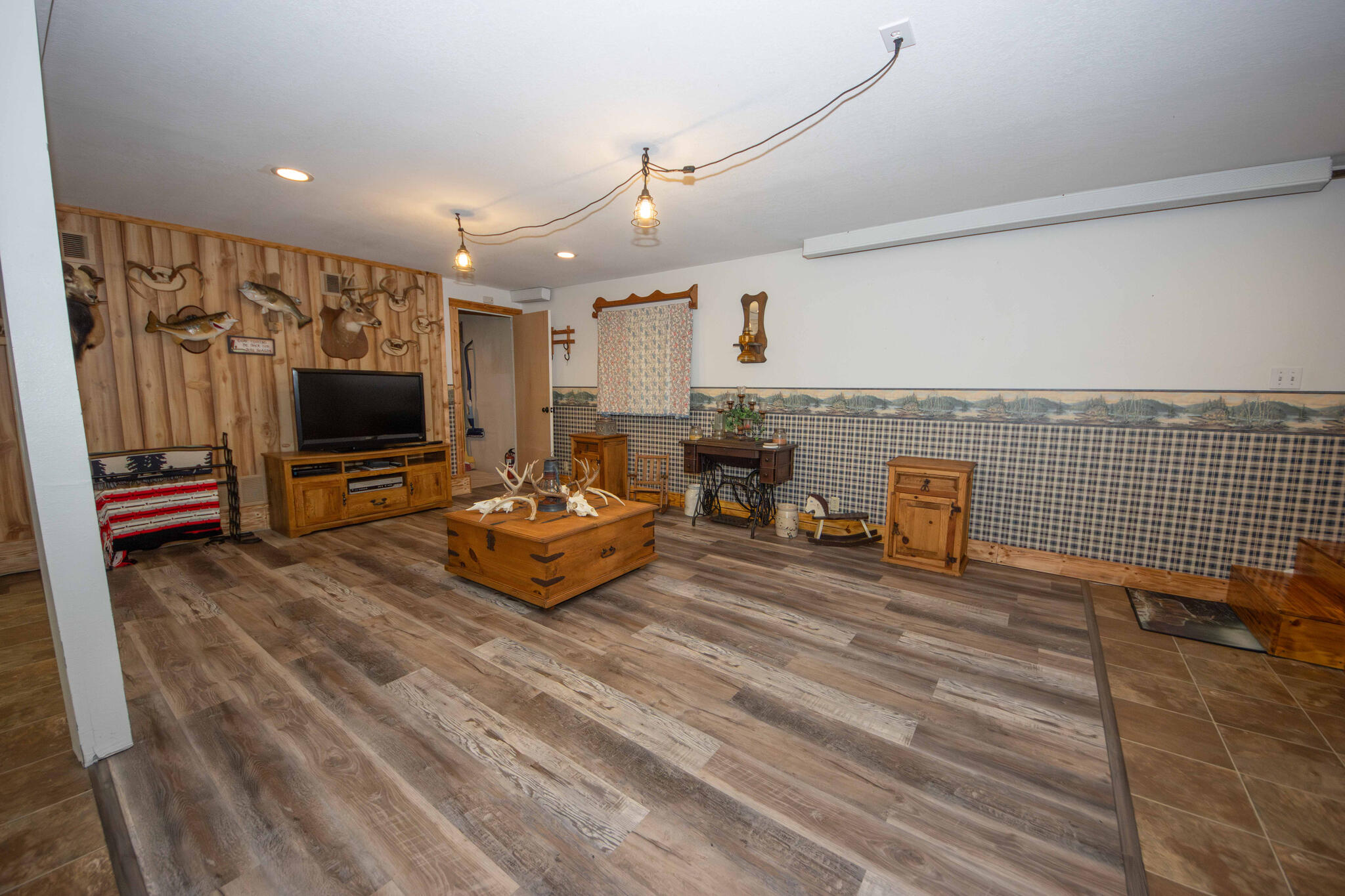 21247 State Hwy 97 Property Photo 34