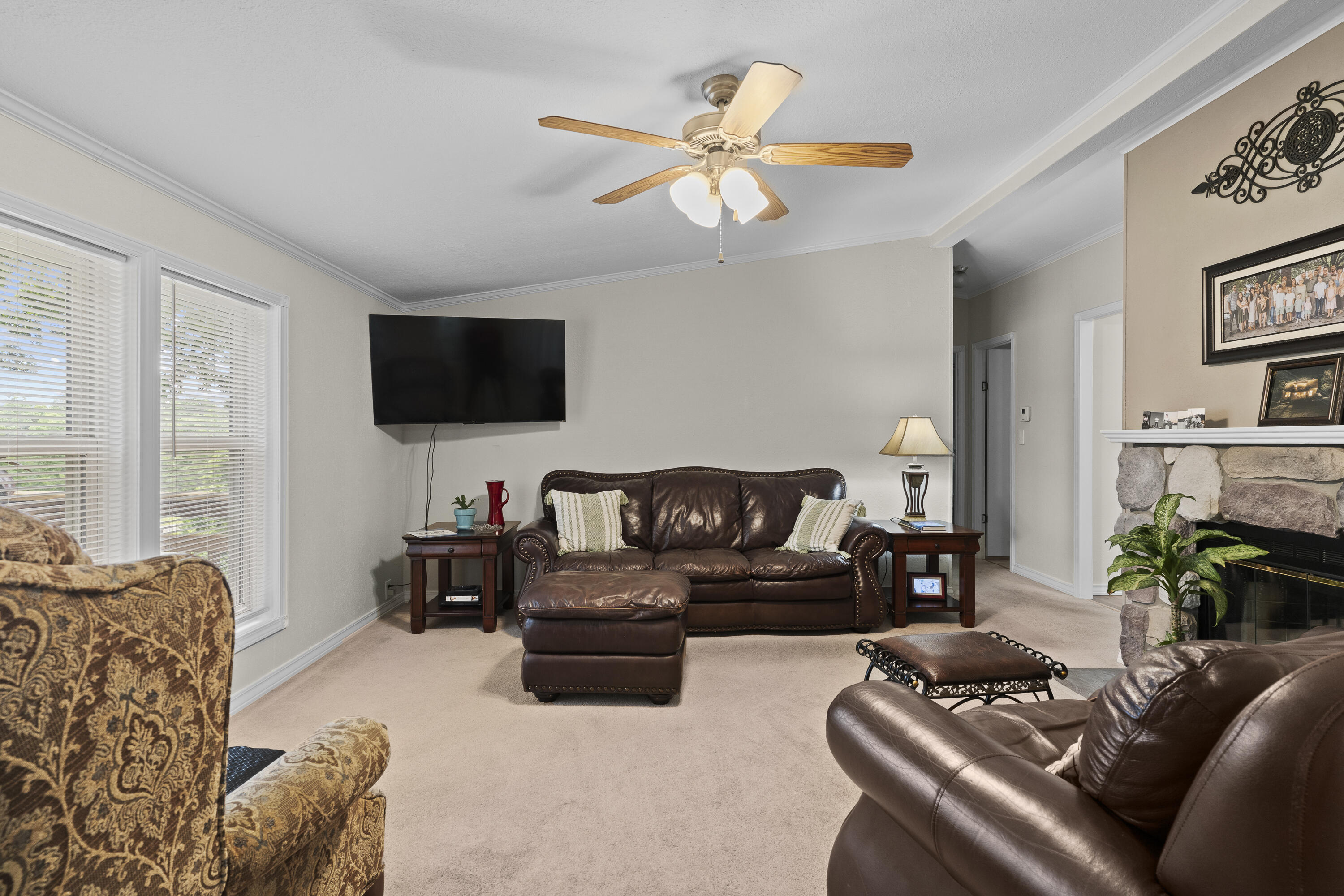 11899 Country Aire Lane Property Photo 6
