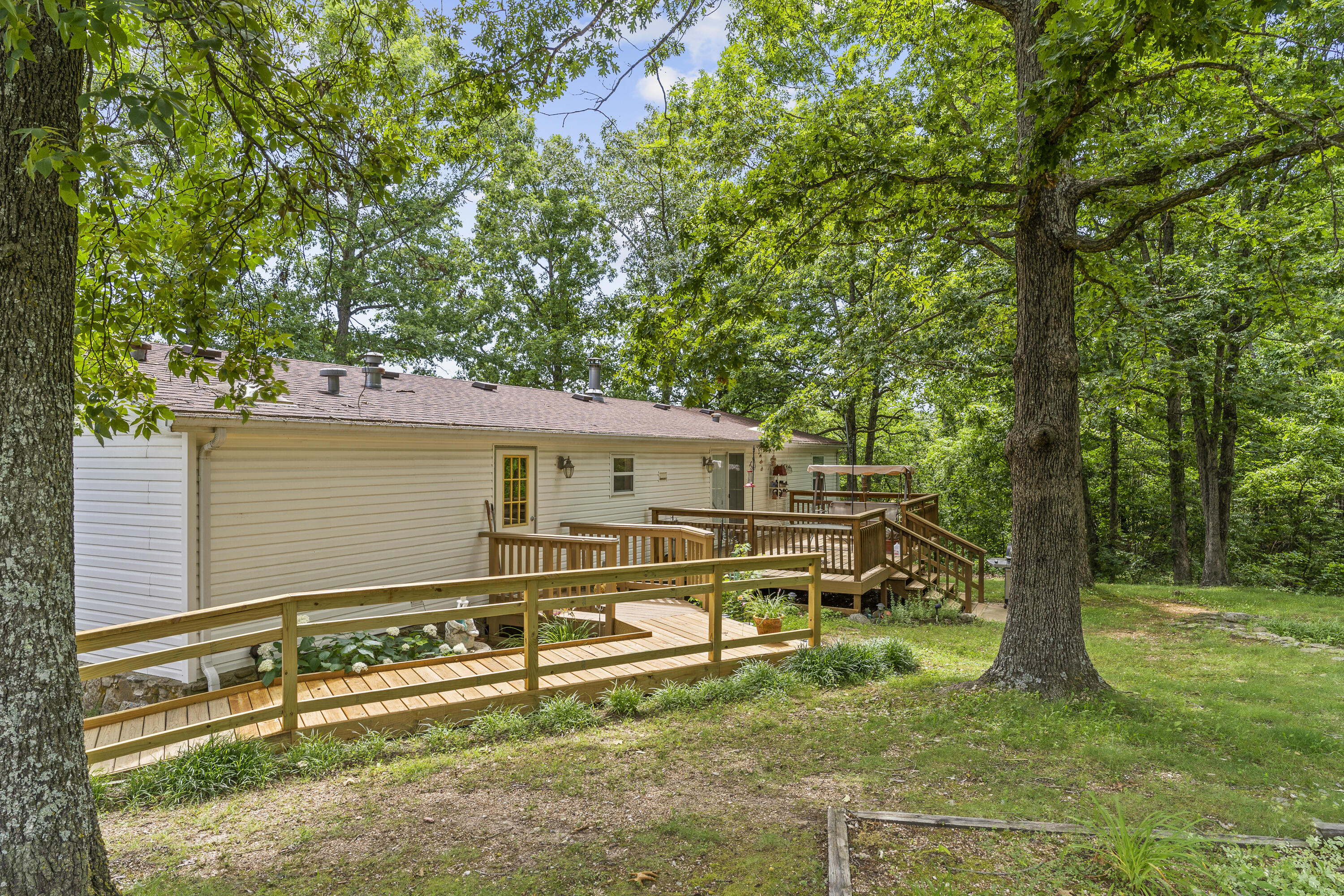 11899 Country Aire Lane Property Photo 35