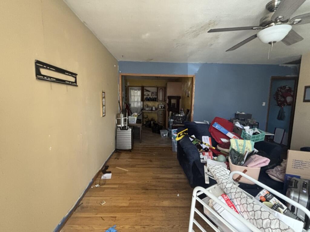 2607 West Elm Street Property Photo 3