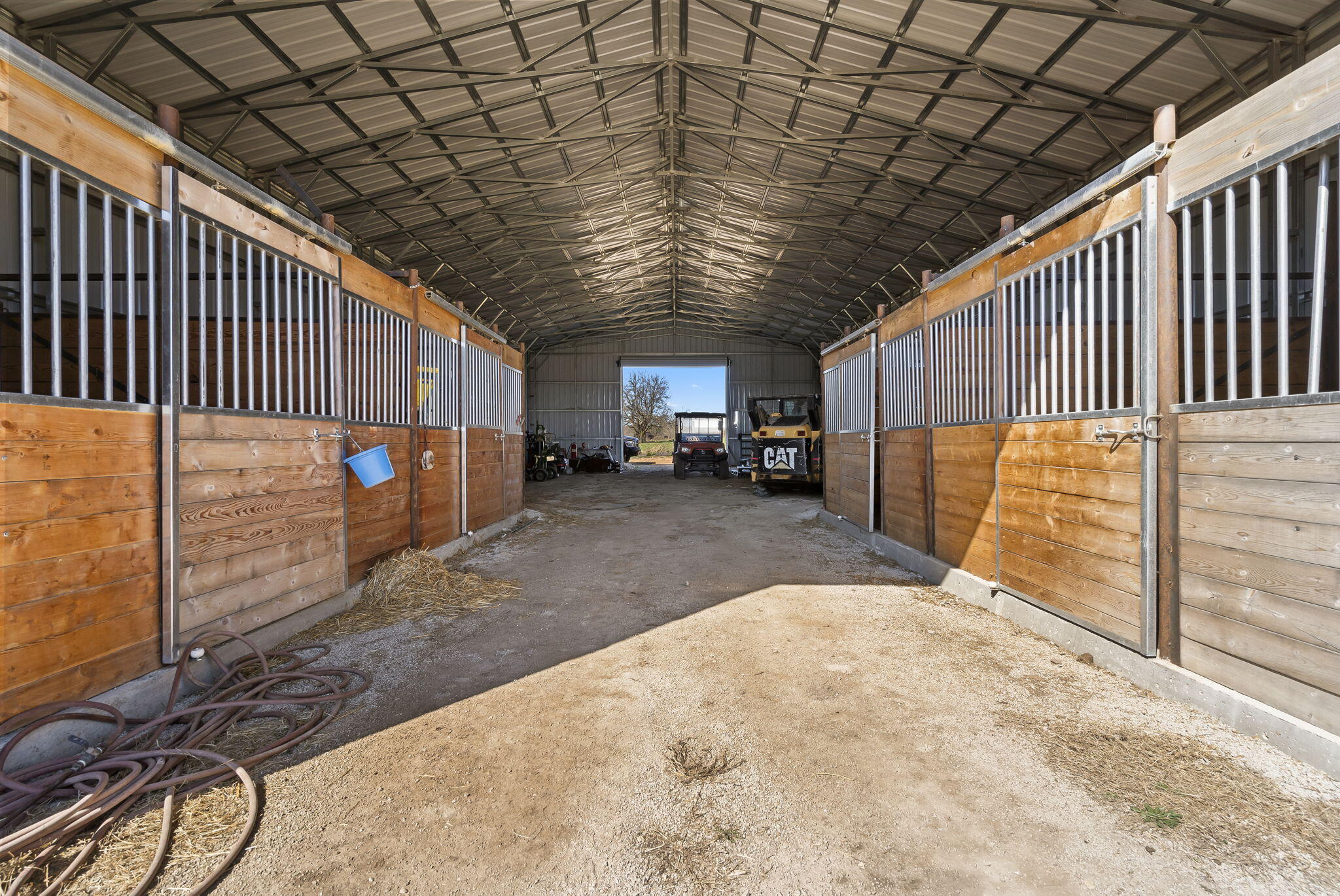 289 Westwind Road Property Photo 6