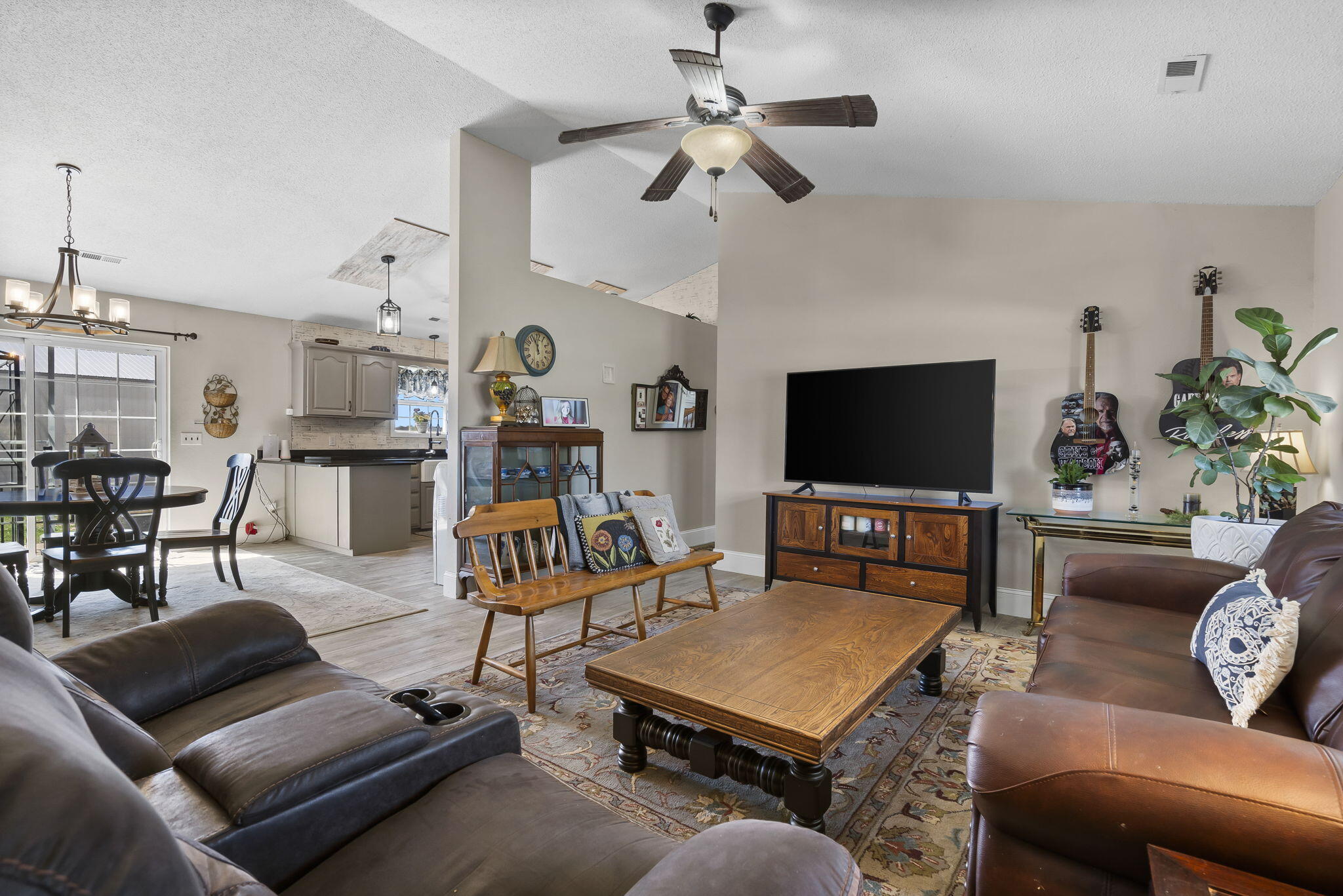 289 Westwind Road Property Photo 7