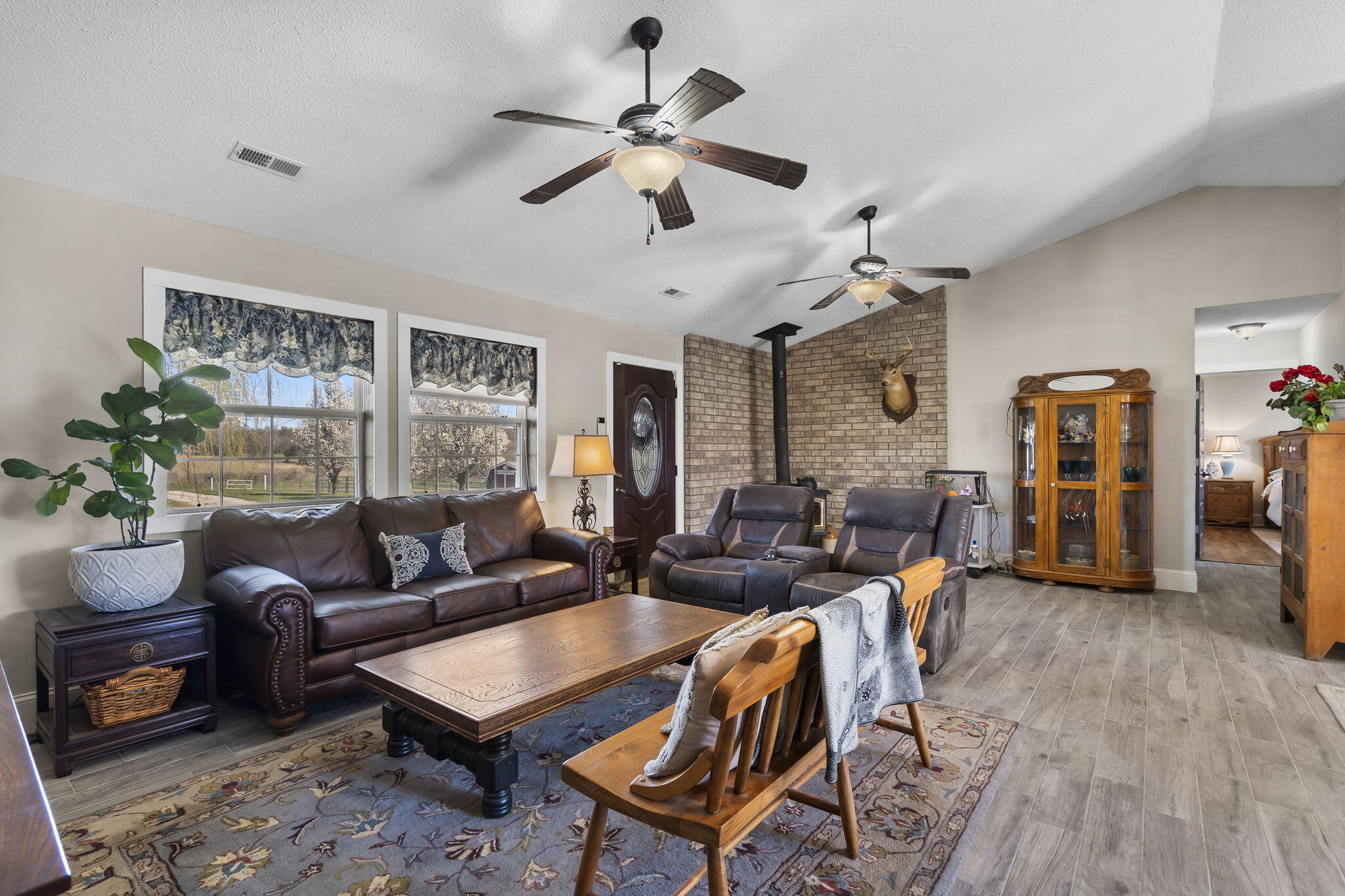 289 Westwind Road Property Photo 8