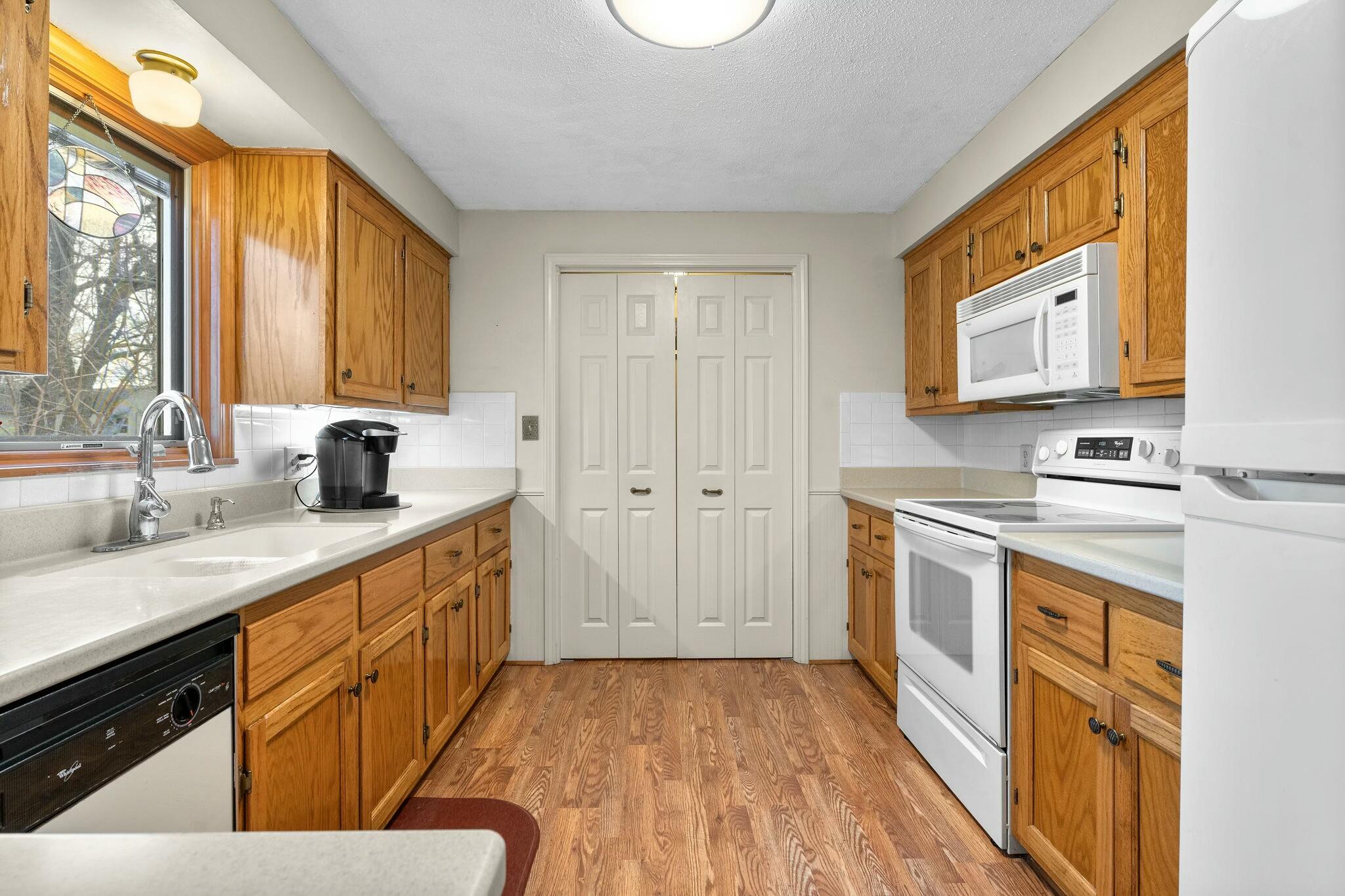 4440 South Ridgecrest Drive Property Photo 12