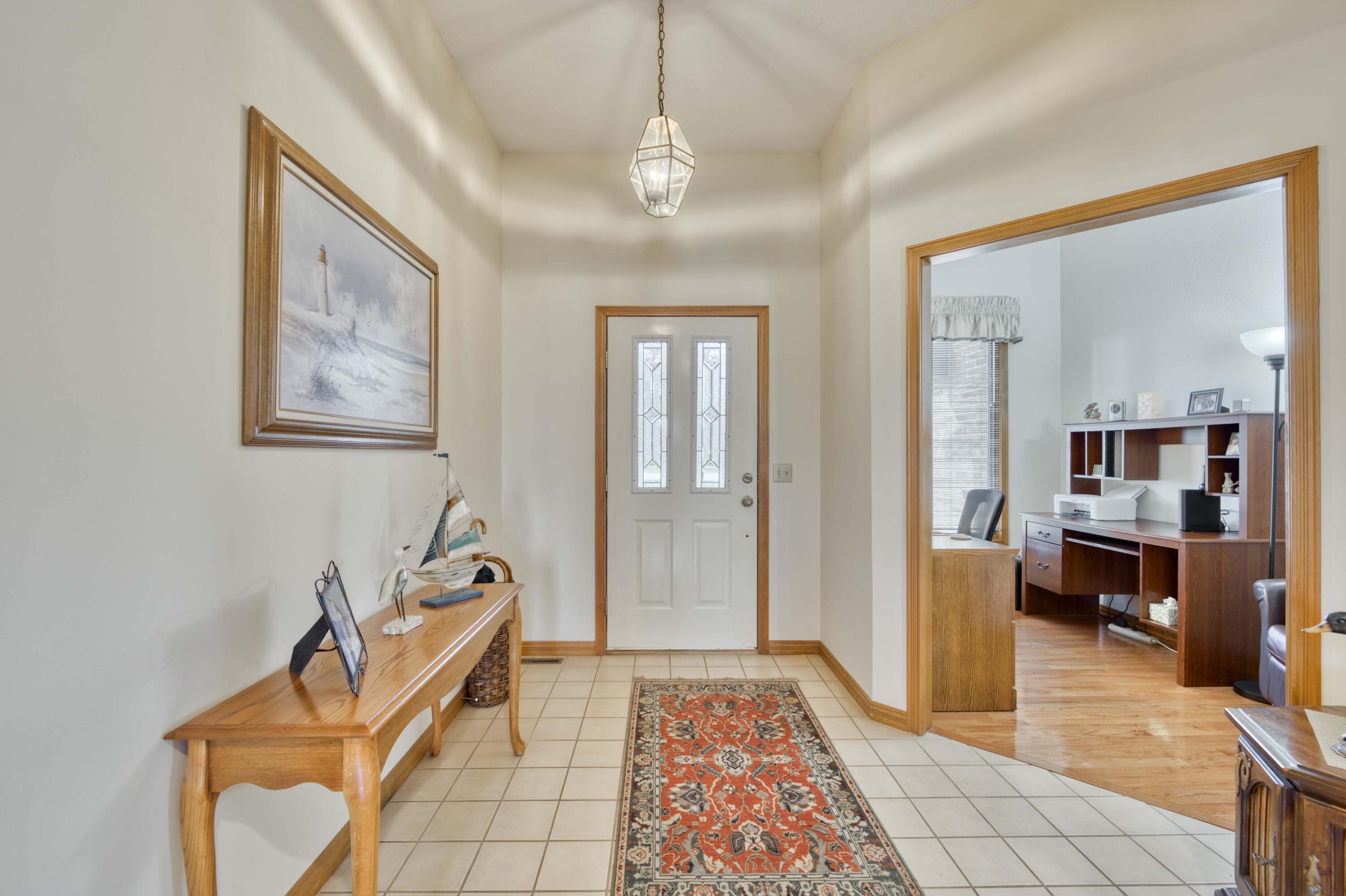 1109 West Tracker Road Property Photo 3