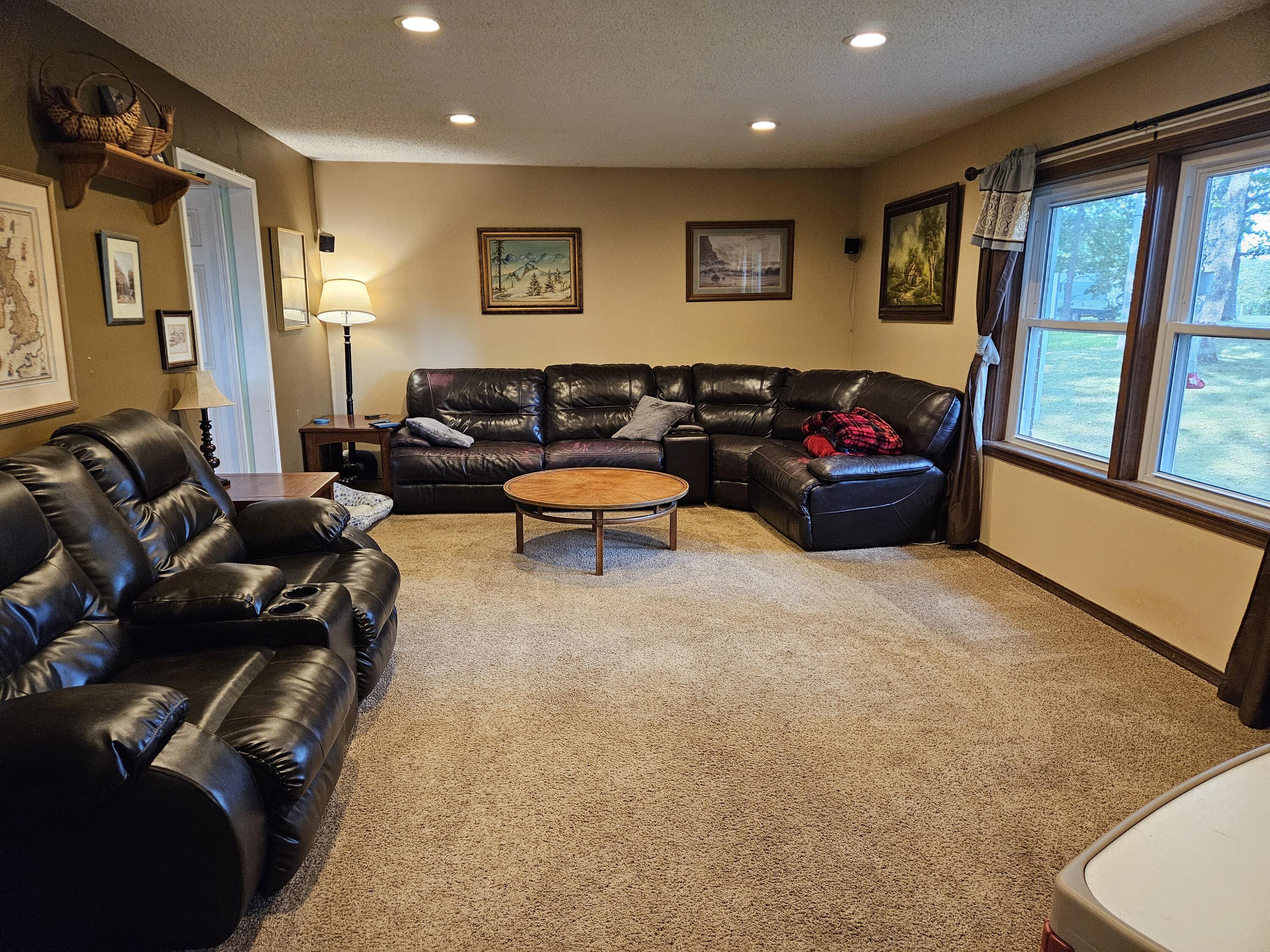 2489 Logan Ridge Road Property Photo 7