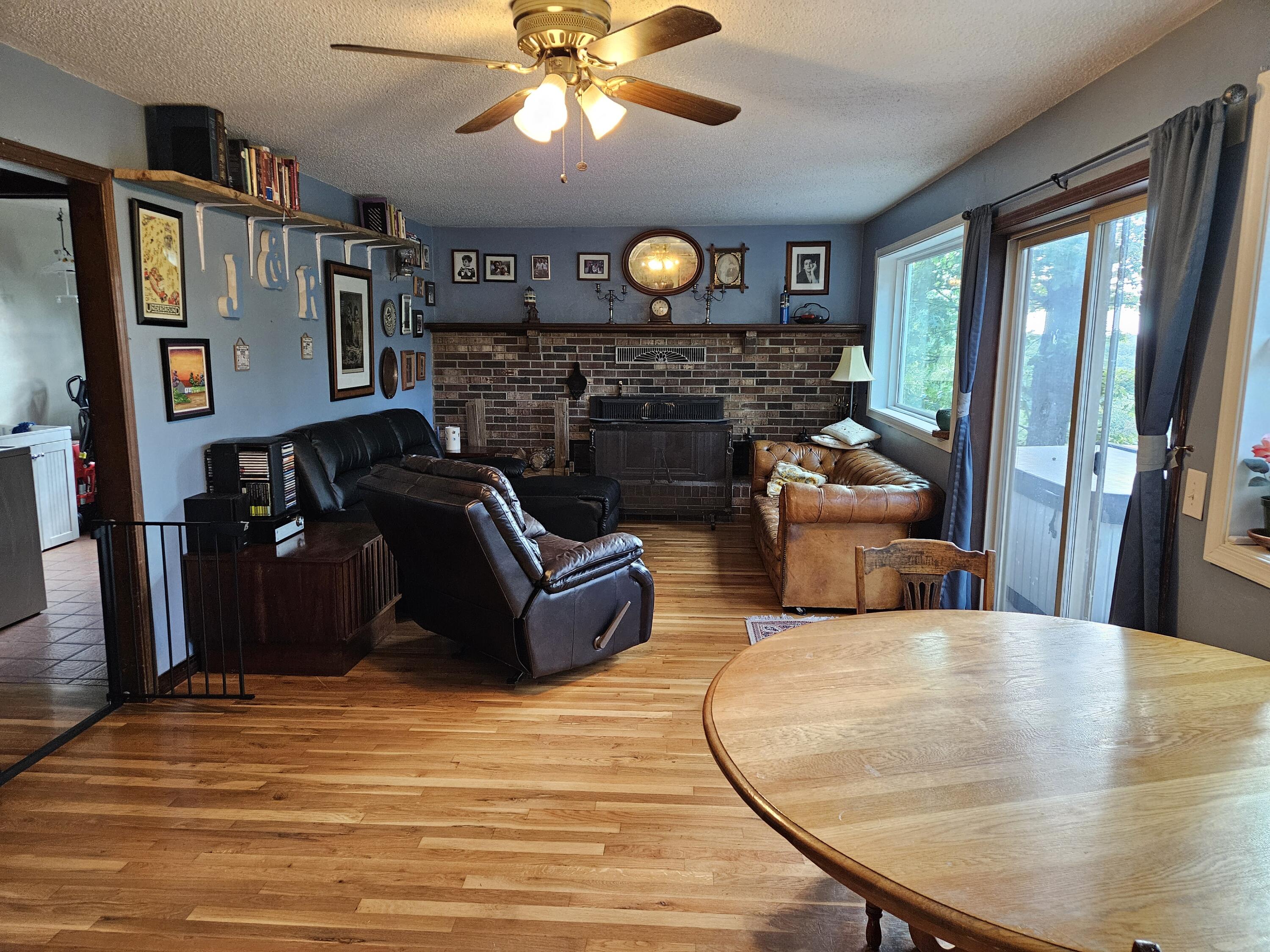 2489 Logan Ridge Road Property Photo 15