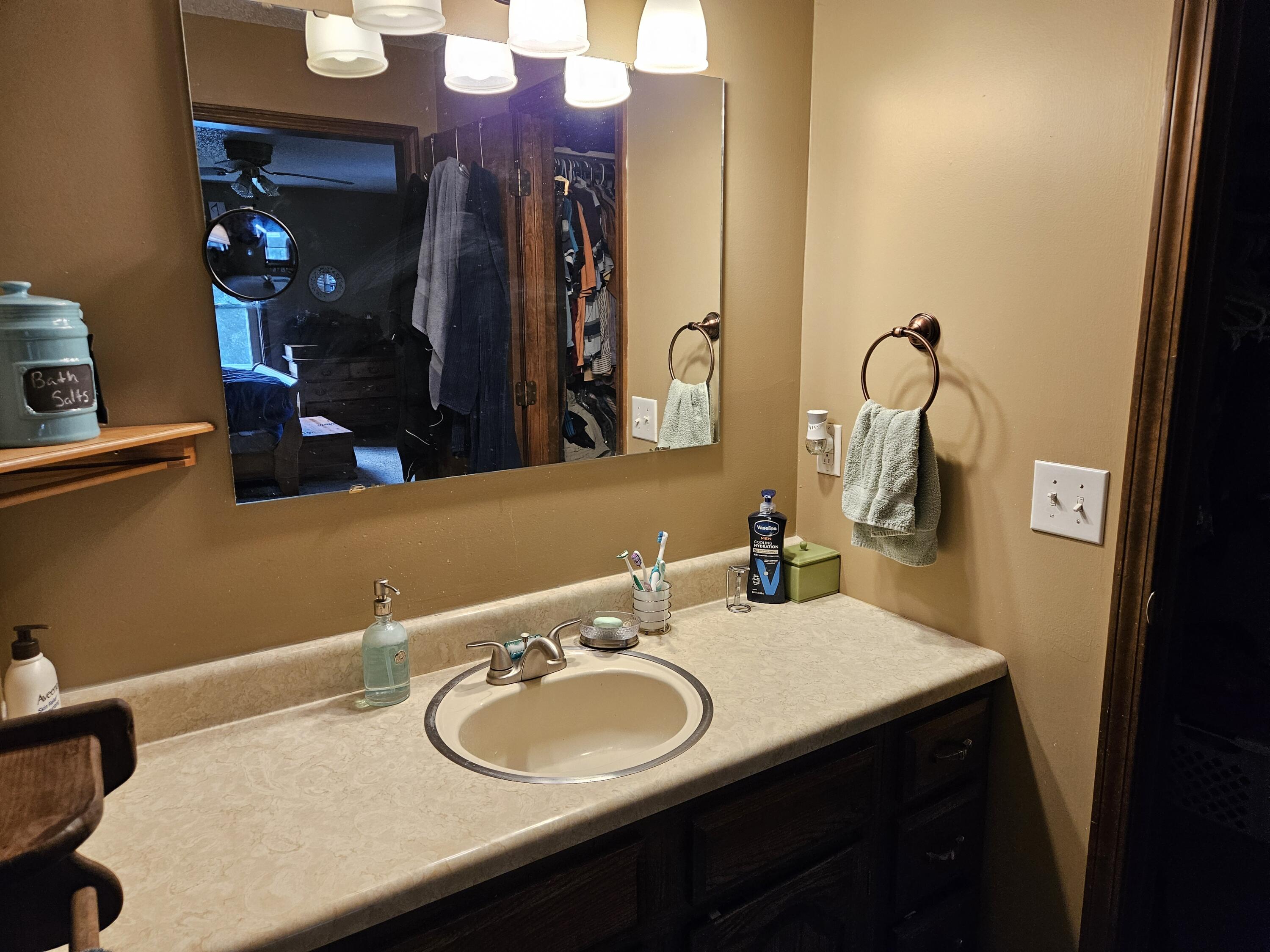 2489 Logan Ridge Road Property Photo 29