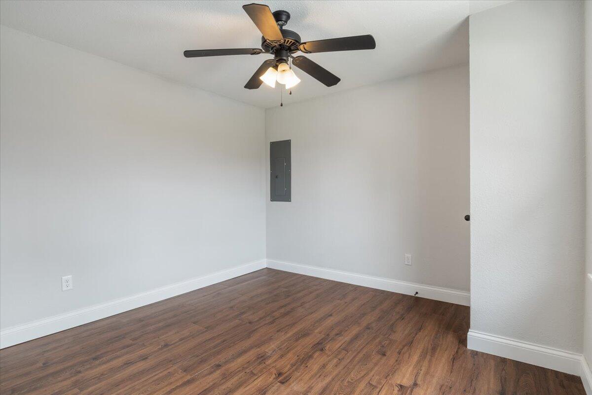 117 West Madison Street Property Photo 9