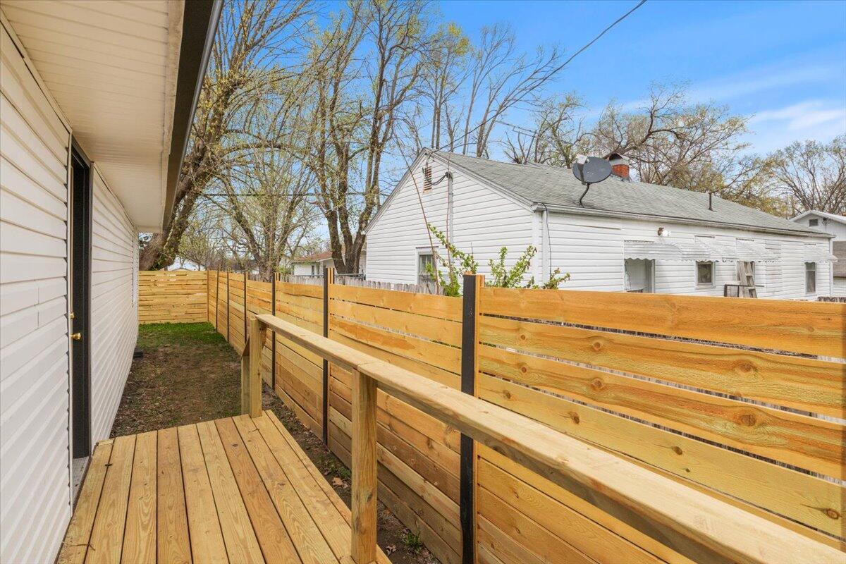 117 West Madison Street Property Photo 22