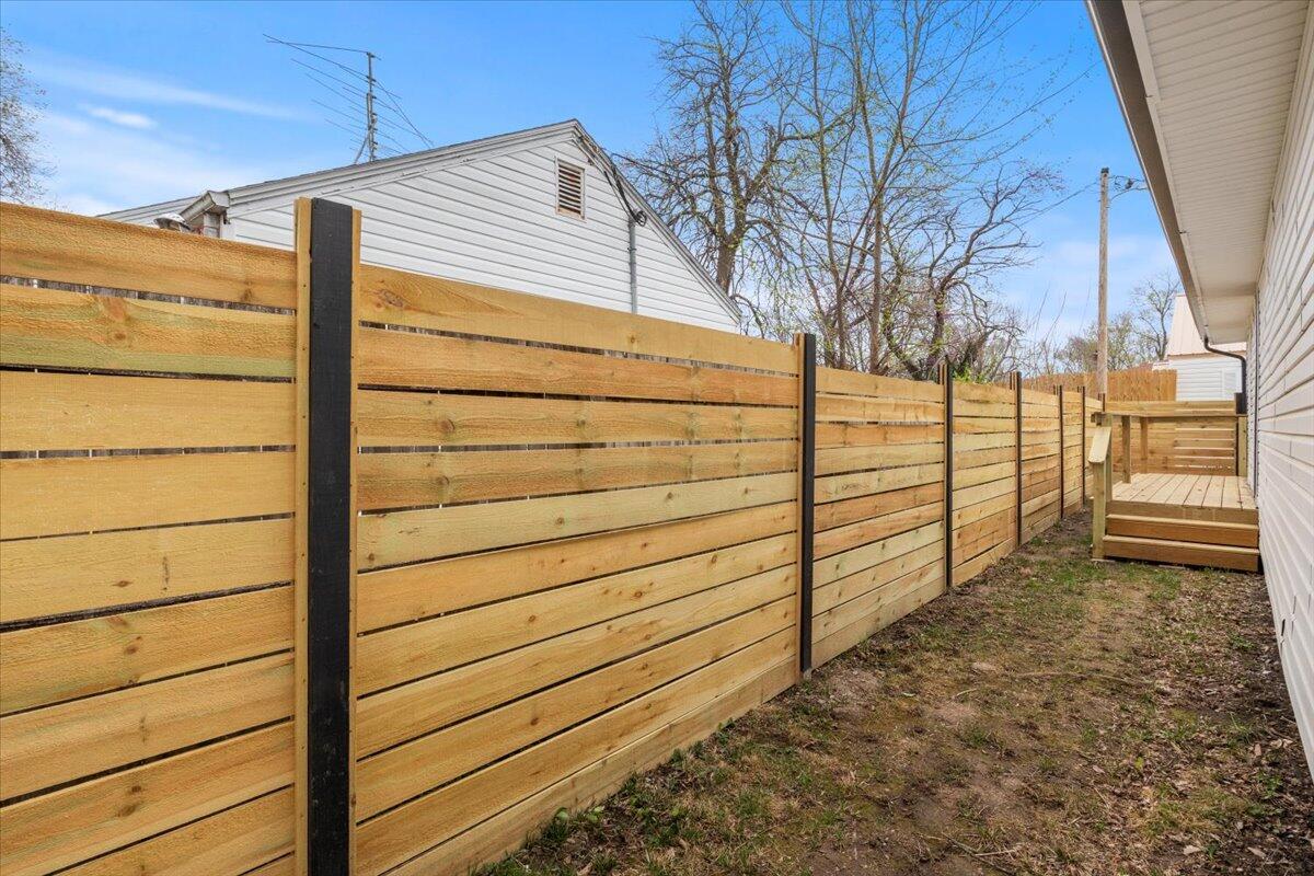 117 West Madison Street Property Photo 24