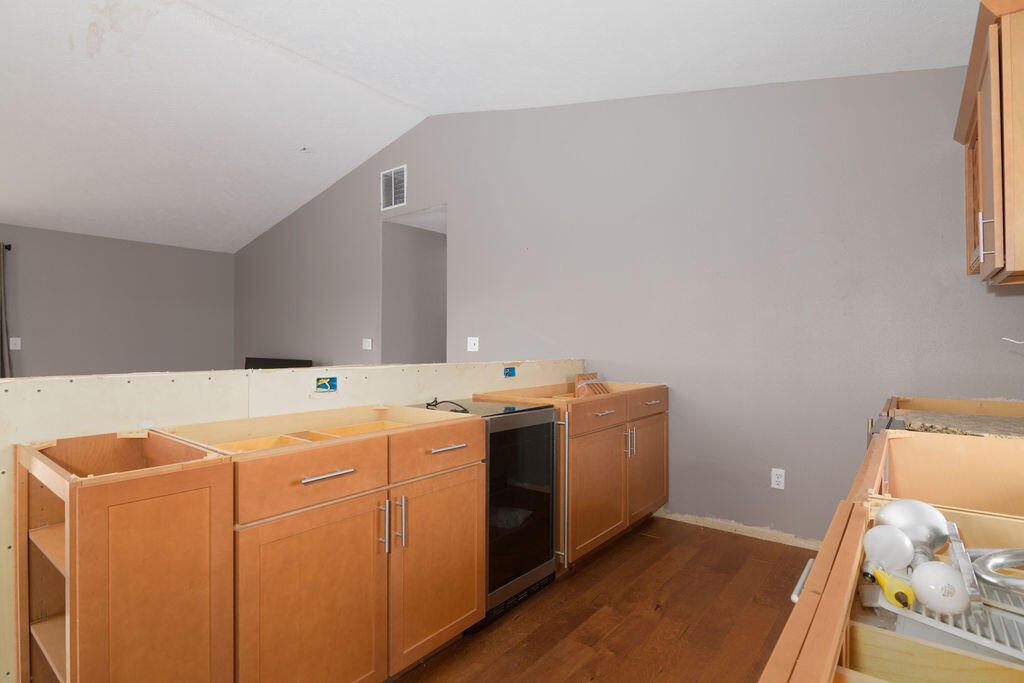 27 Crestview Street Property Photo 43