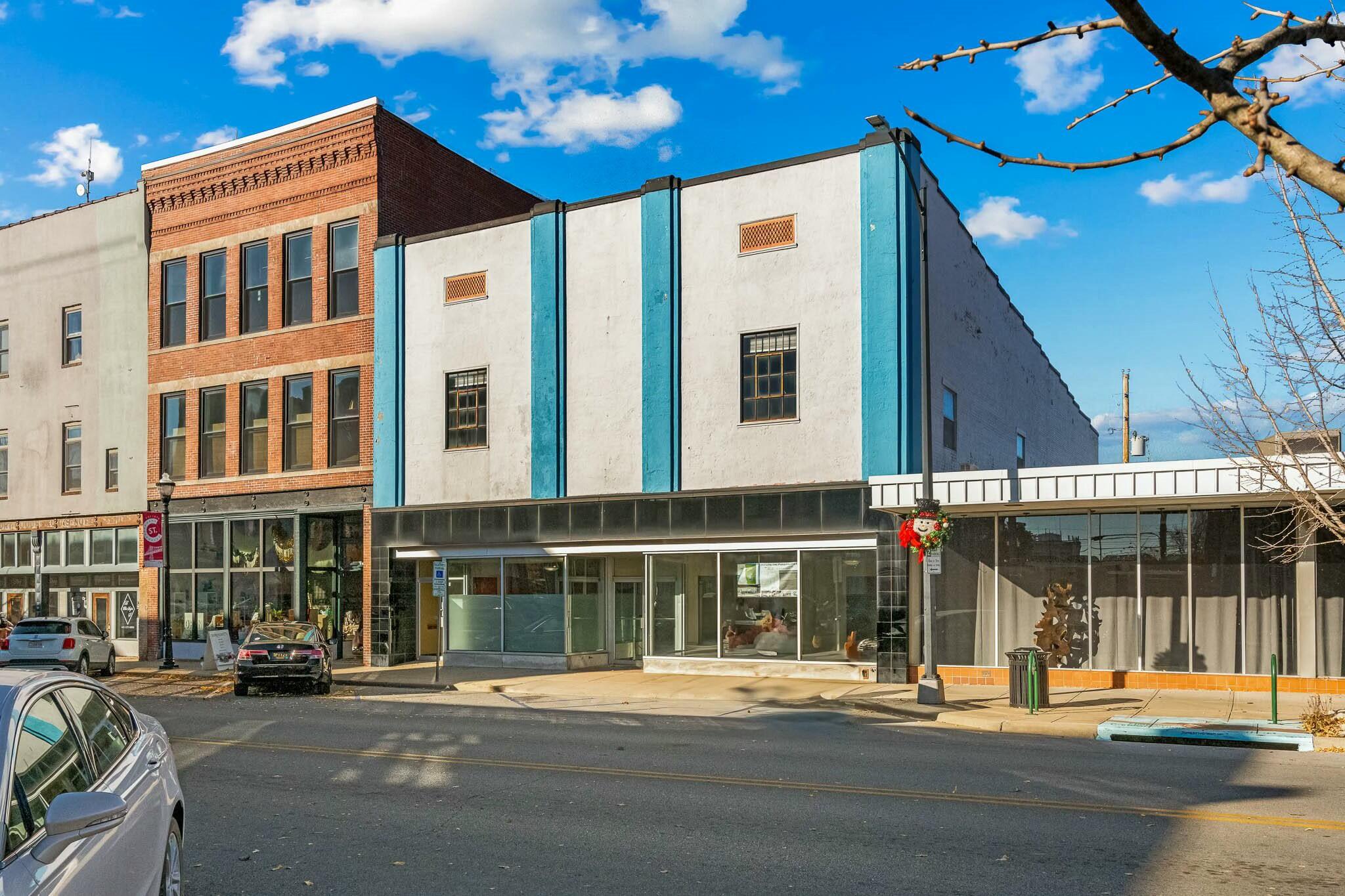 229 East Commercial Street Property Photo