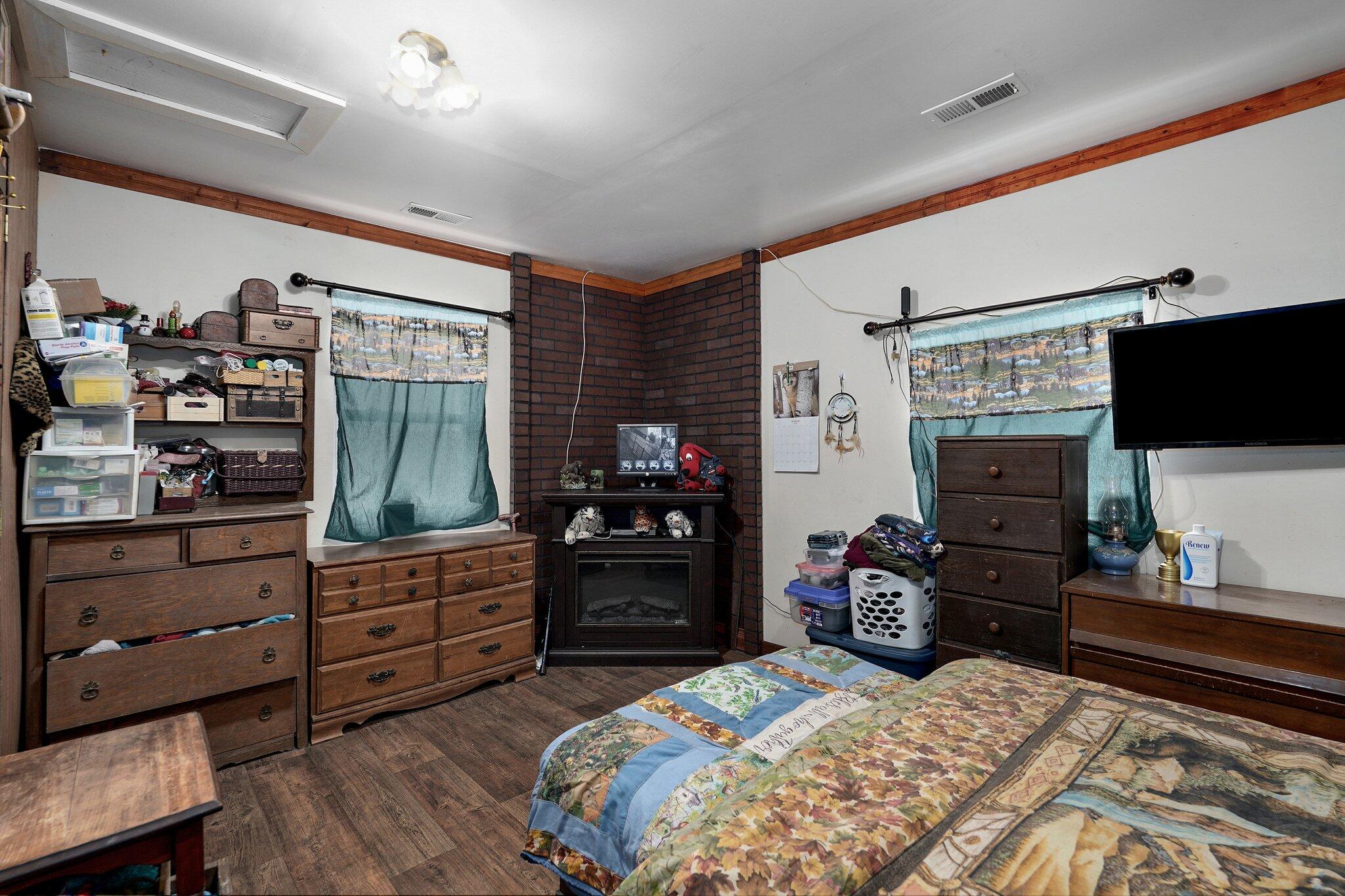 1944 West Thoman Street Property Photo 16