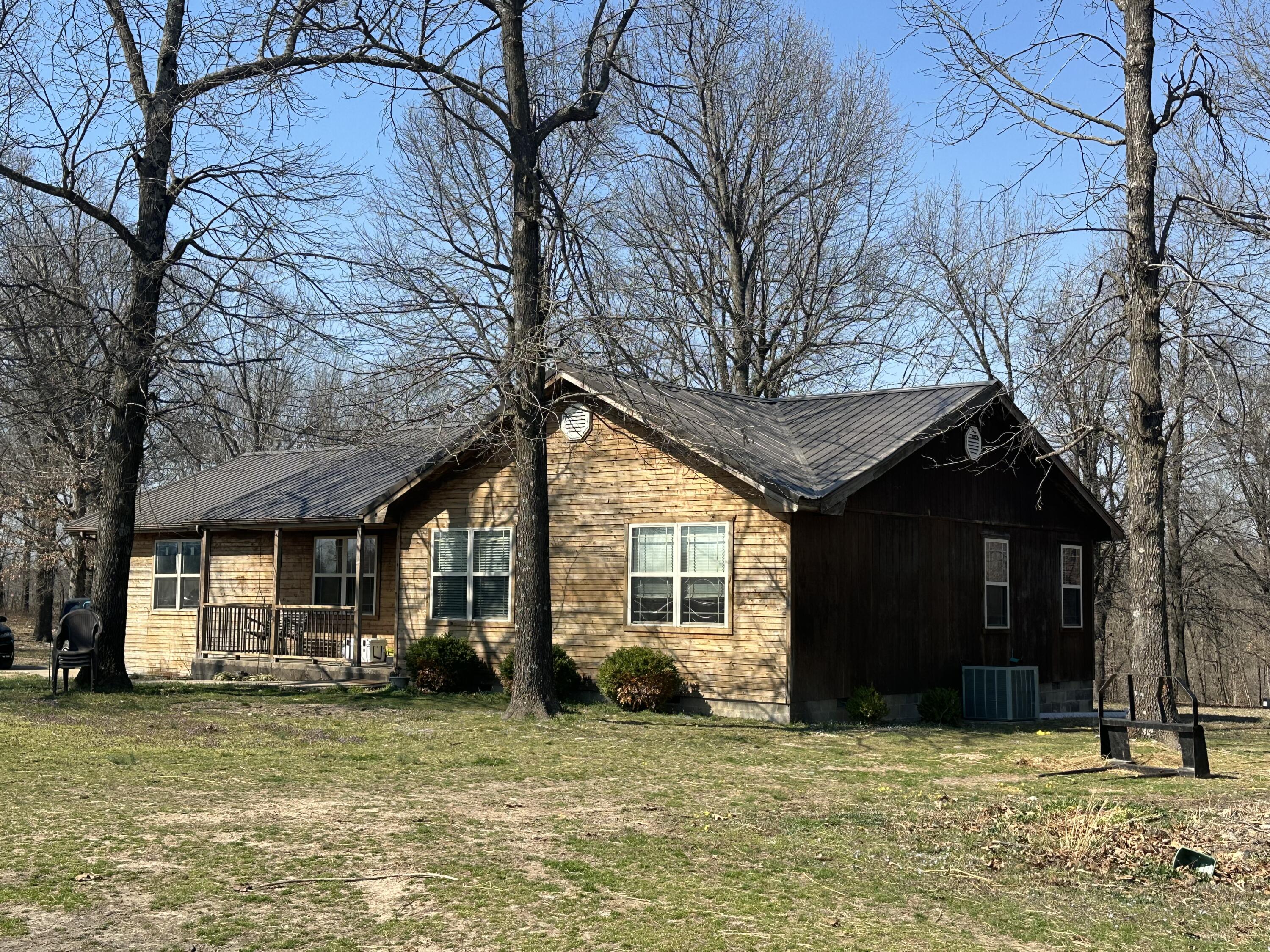 21601 Hershey Lane Property Photo 2