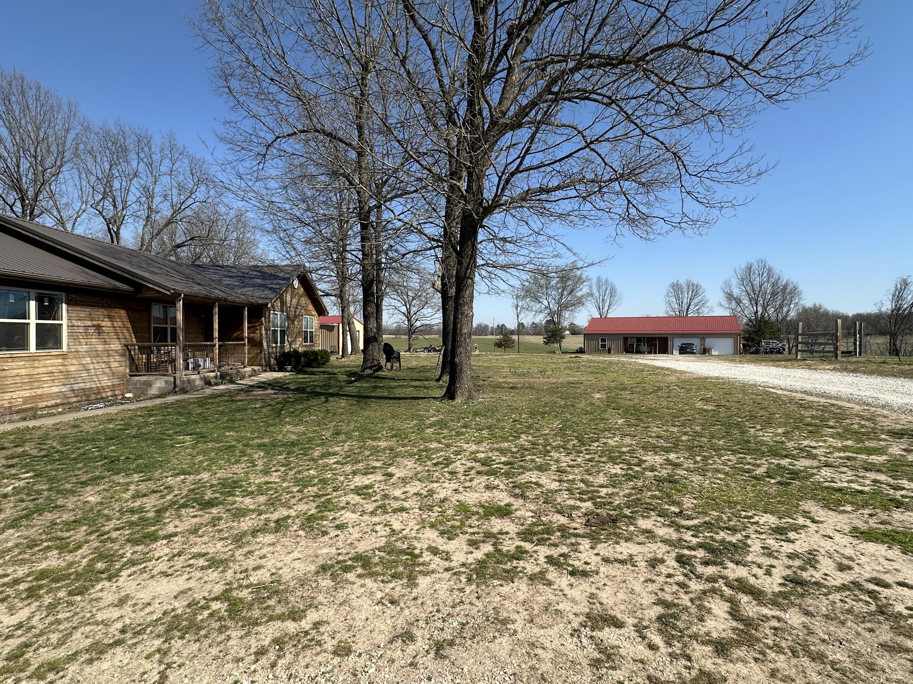 21601 Hershey Lane Property Photo 3