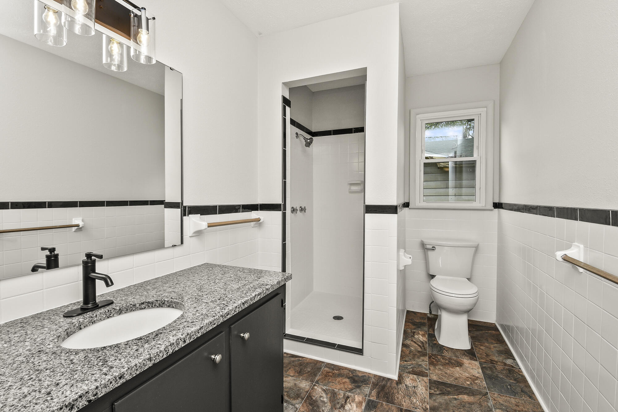 1263 East Woodland Street Property Photo 24