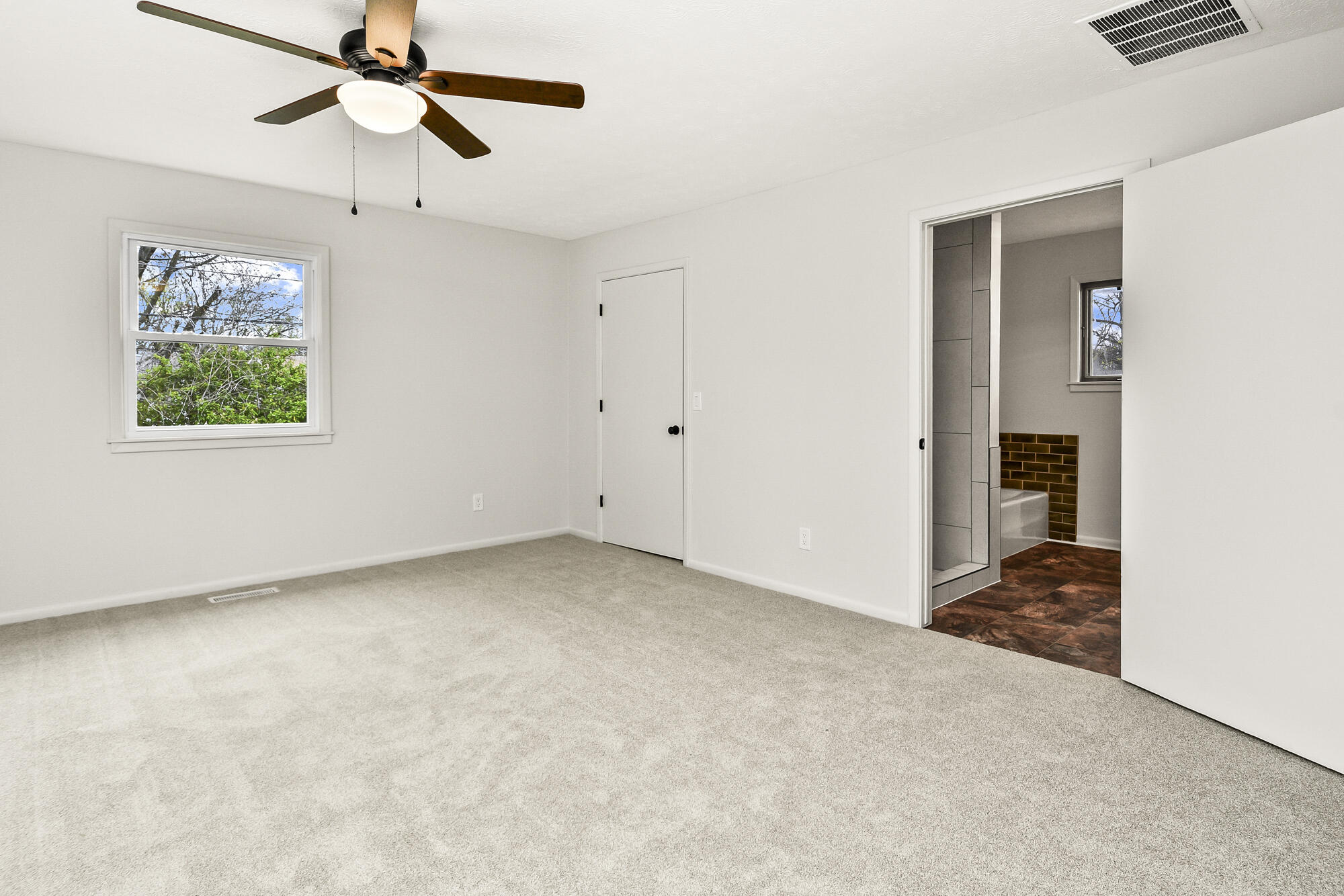 1263 East Woodland Street Property Photo 26