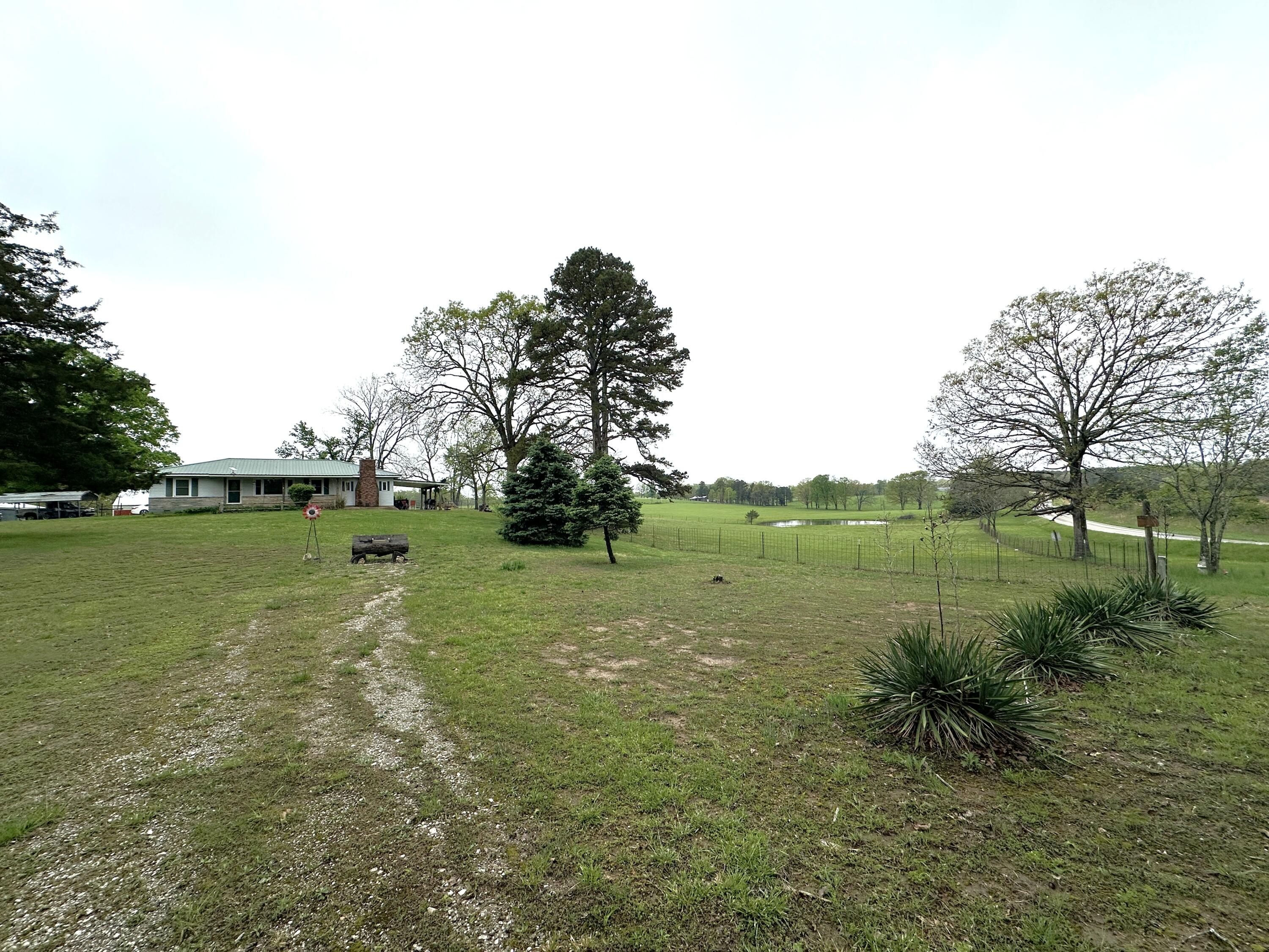 9418 State Route D Property Photo 5