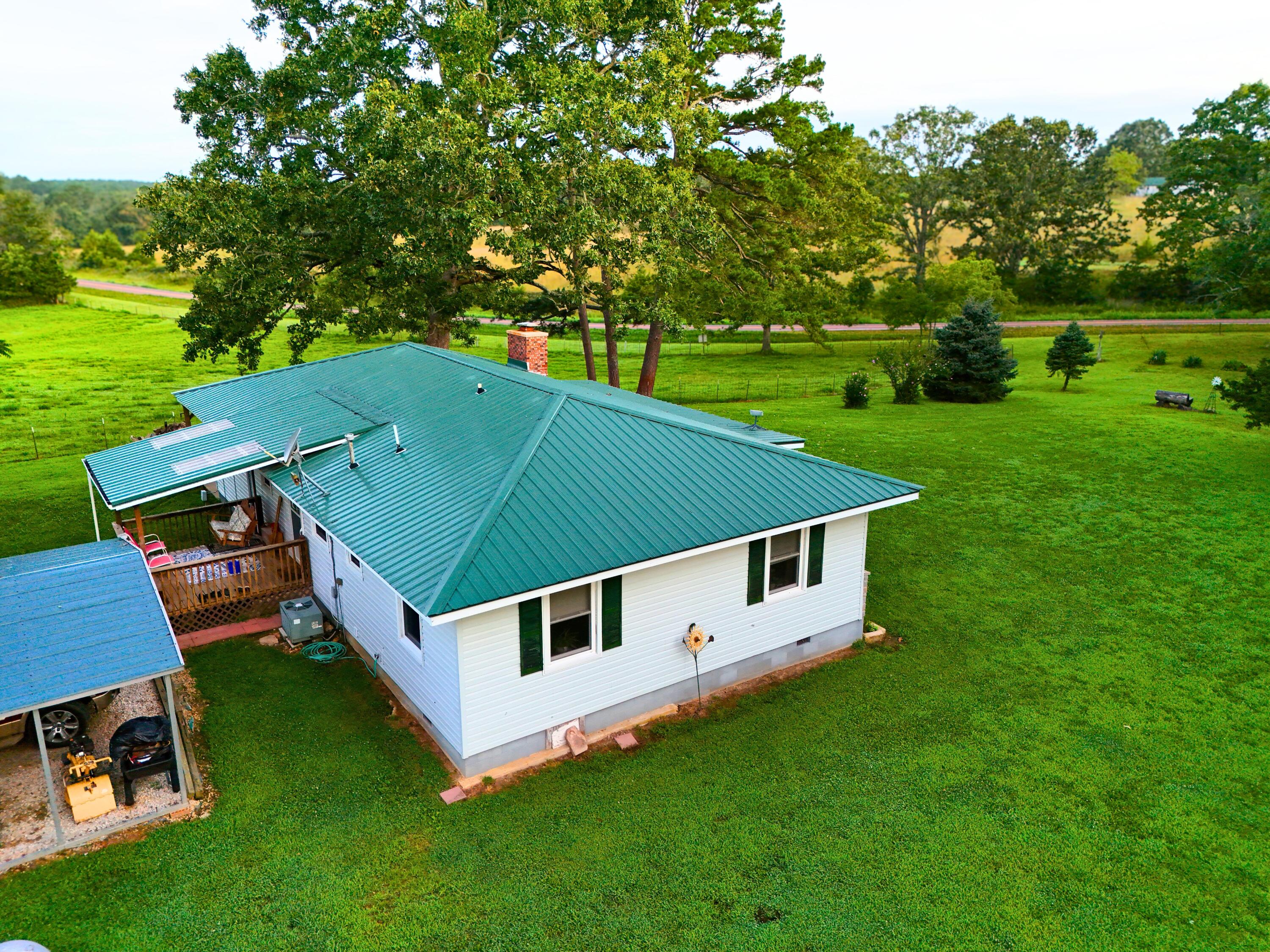 9418 State Route D Property Photo 6