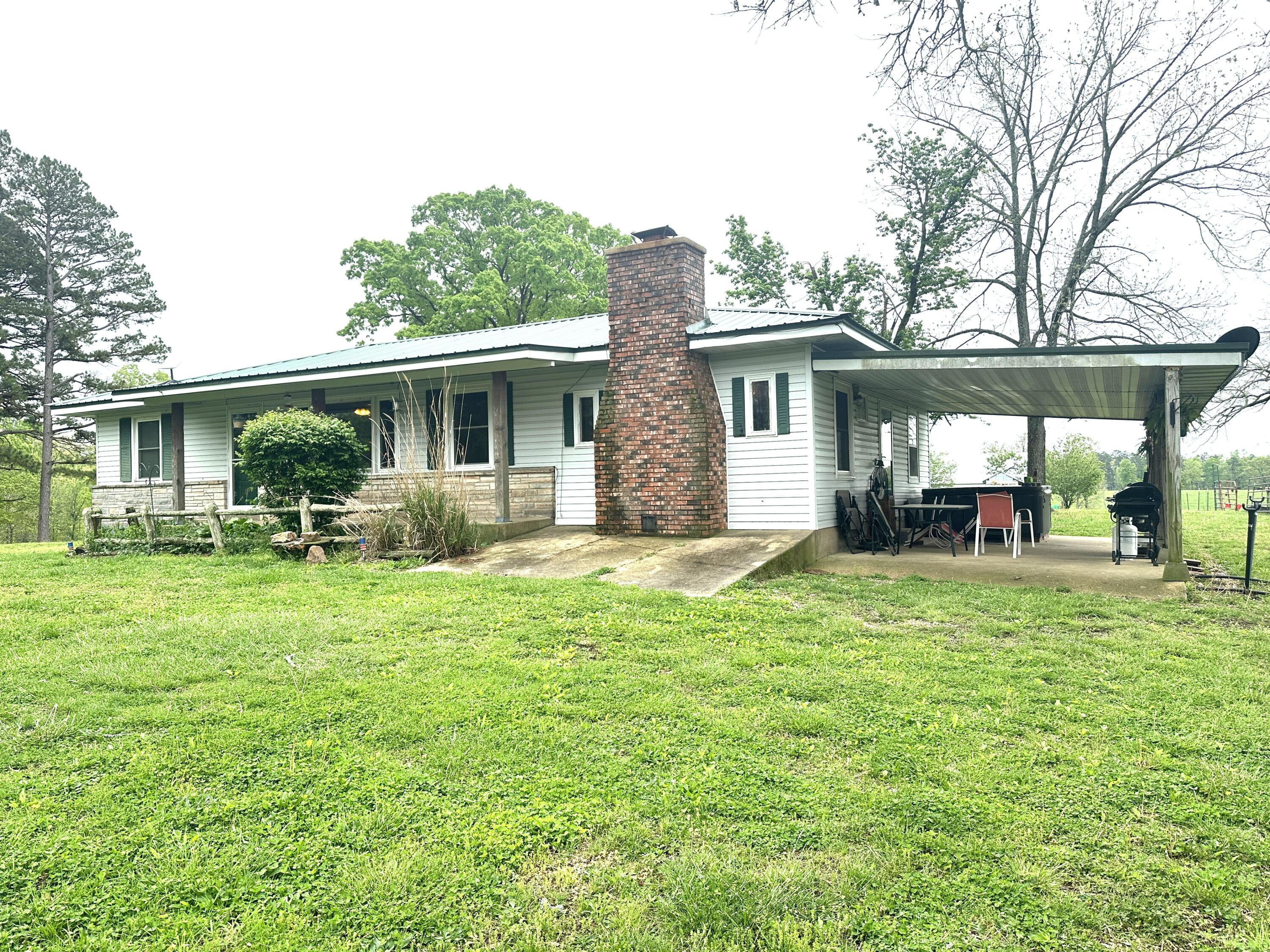 9418 State Route D Property Photo 8