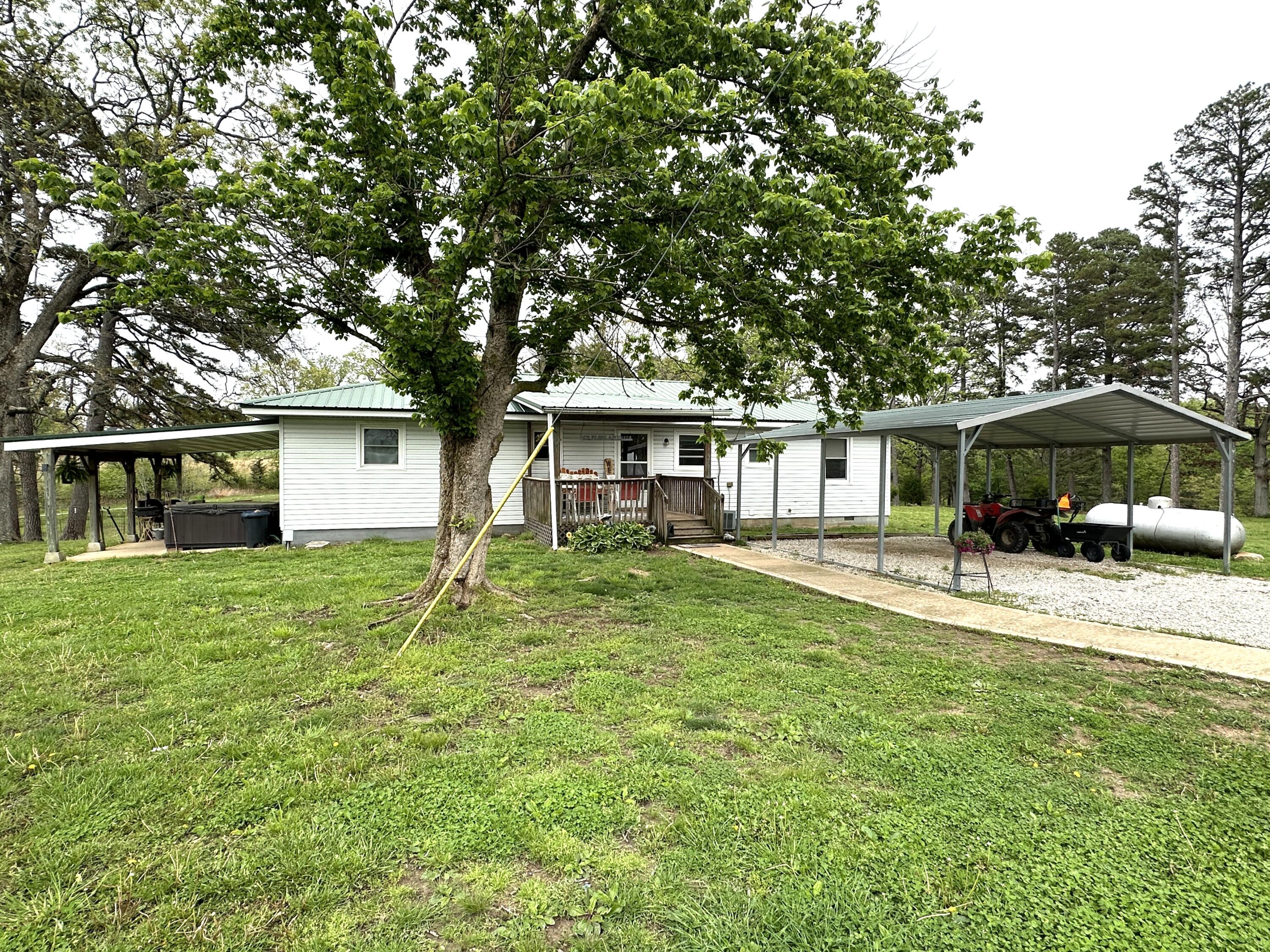9418 State Route D Property Photo 11