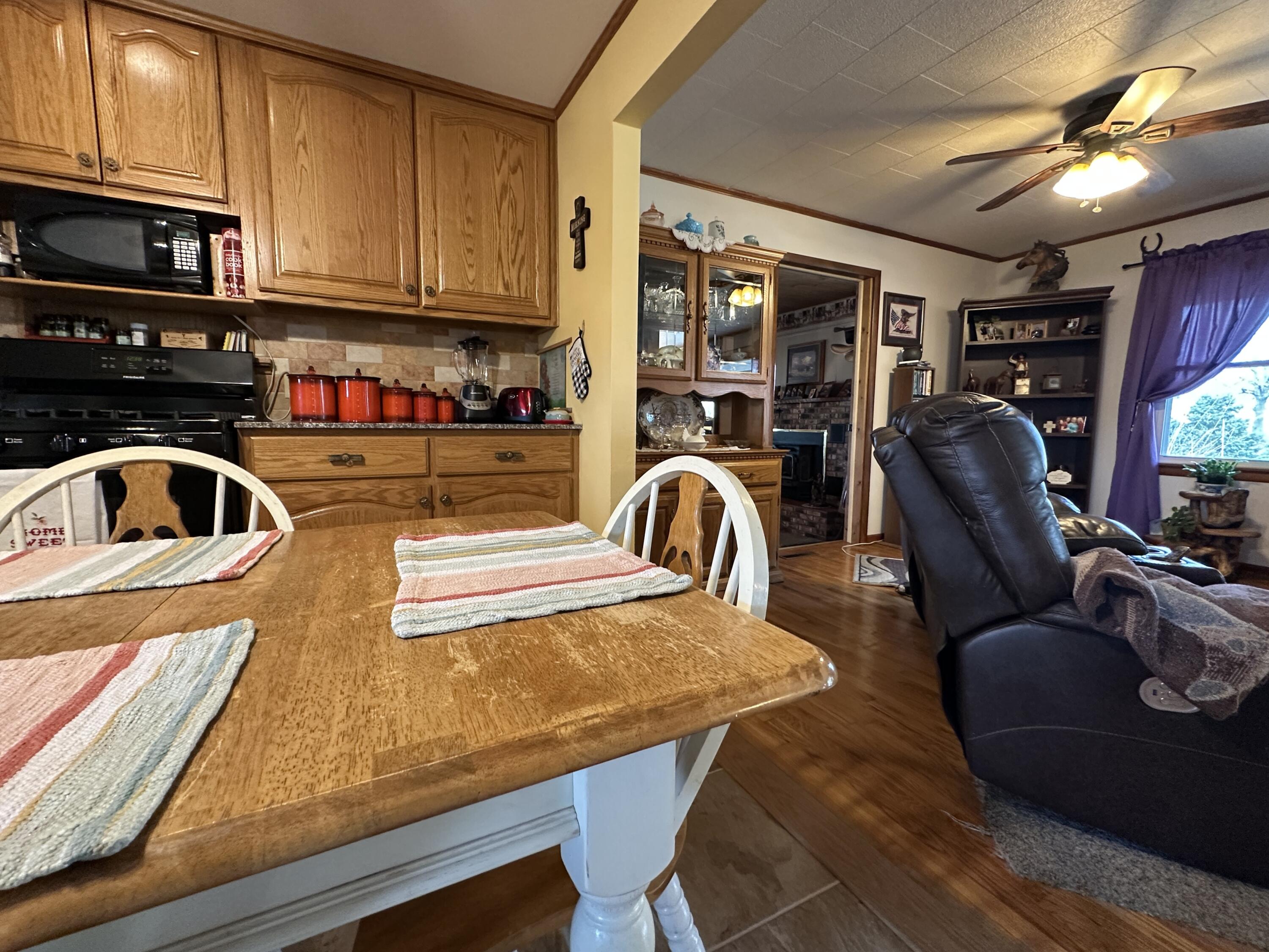 9418 State Route D Property Photo 26